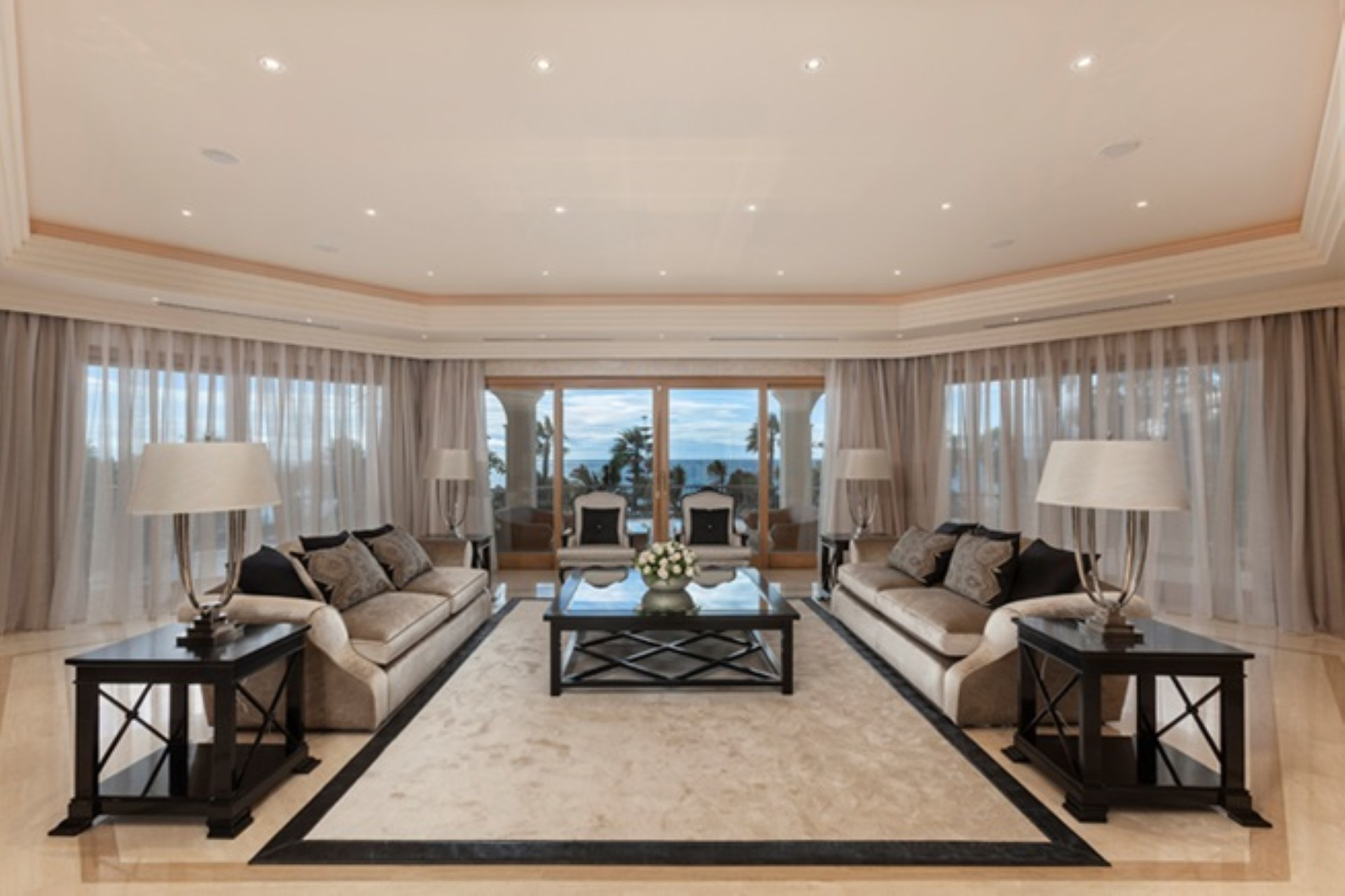 Magnificent frontline beach luxury villa within the exclusive Marbella Club