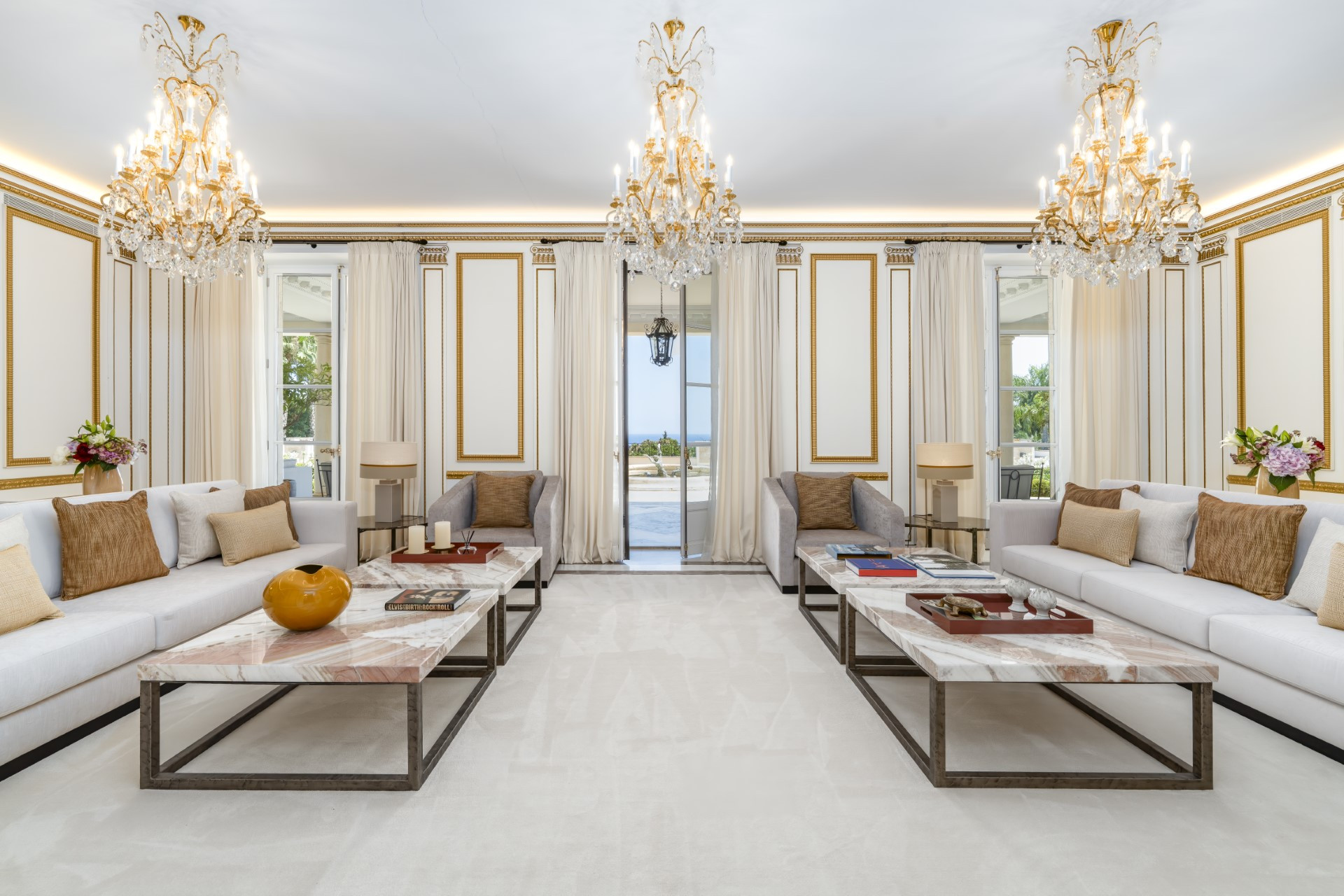 Oppulento villa de 8 dormitorios en Rocio de Nagüeles, Marbella Milla de Oro