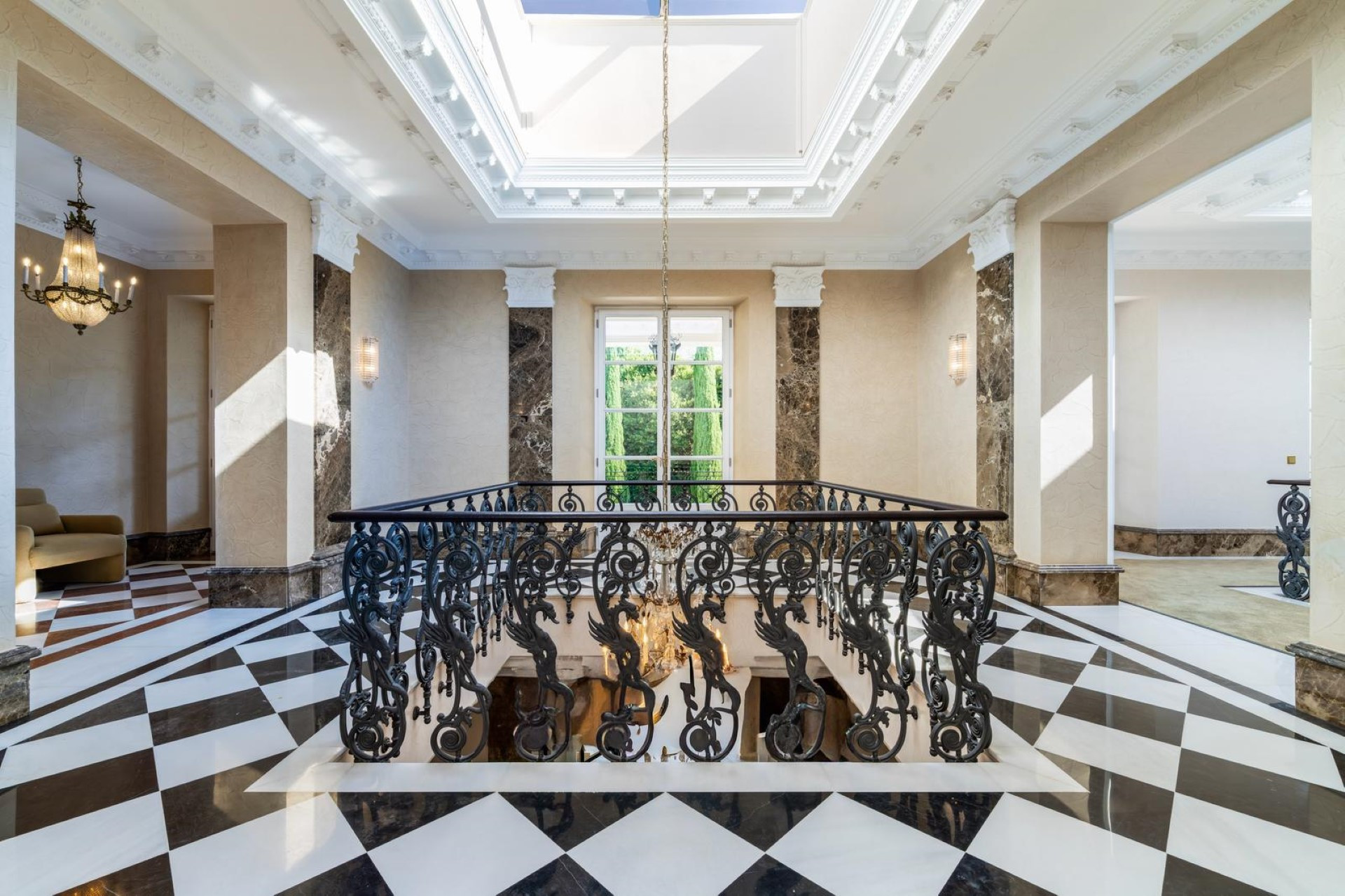 Opulent 8 bedroom villa in Rocio de Nagüeles, Marbella Golden Mile