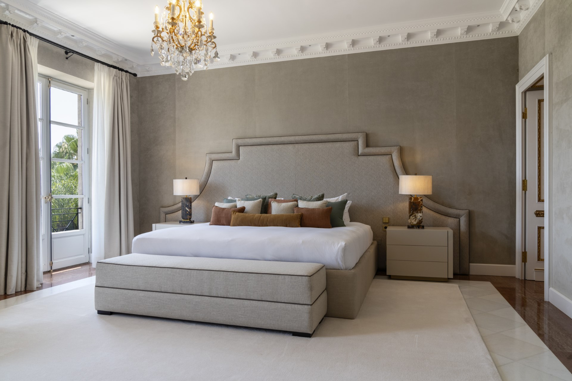 Oppulento villa de 8 dormitorios en Rocio de Nagüeles, Marbella Milla de Oro