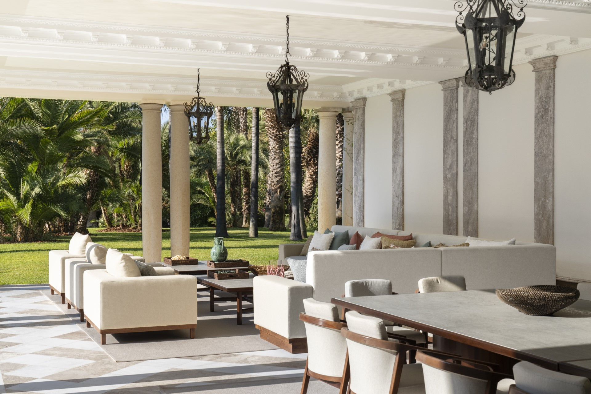 Oppulento villa de 8 dormitorios en Rocio de Nagüeles, Marbella Milla de Oro