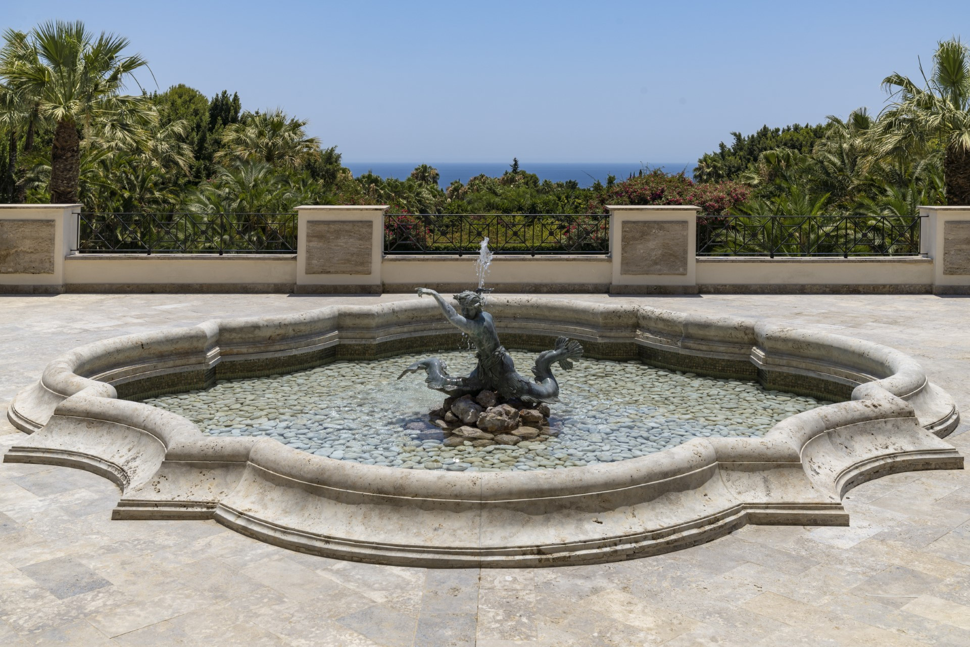 Oppulento villa de 8 dormitorios en Rocio de Nagüeles, Marbella Milla de Oro