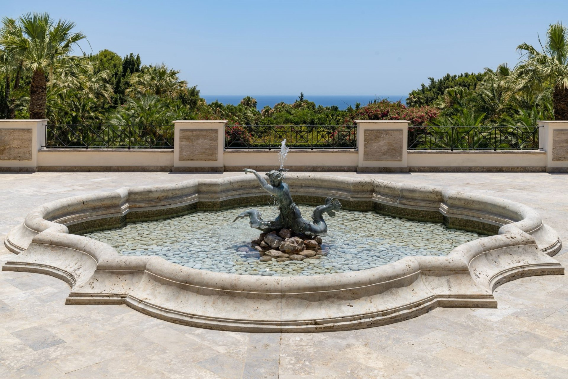 Opulent 8 bedroom villa in Rocio de Nagüeles, Marbella Golden Mile