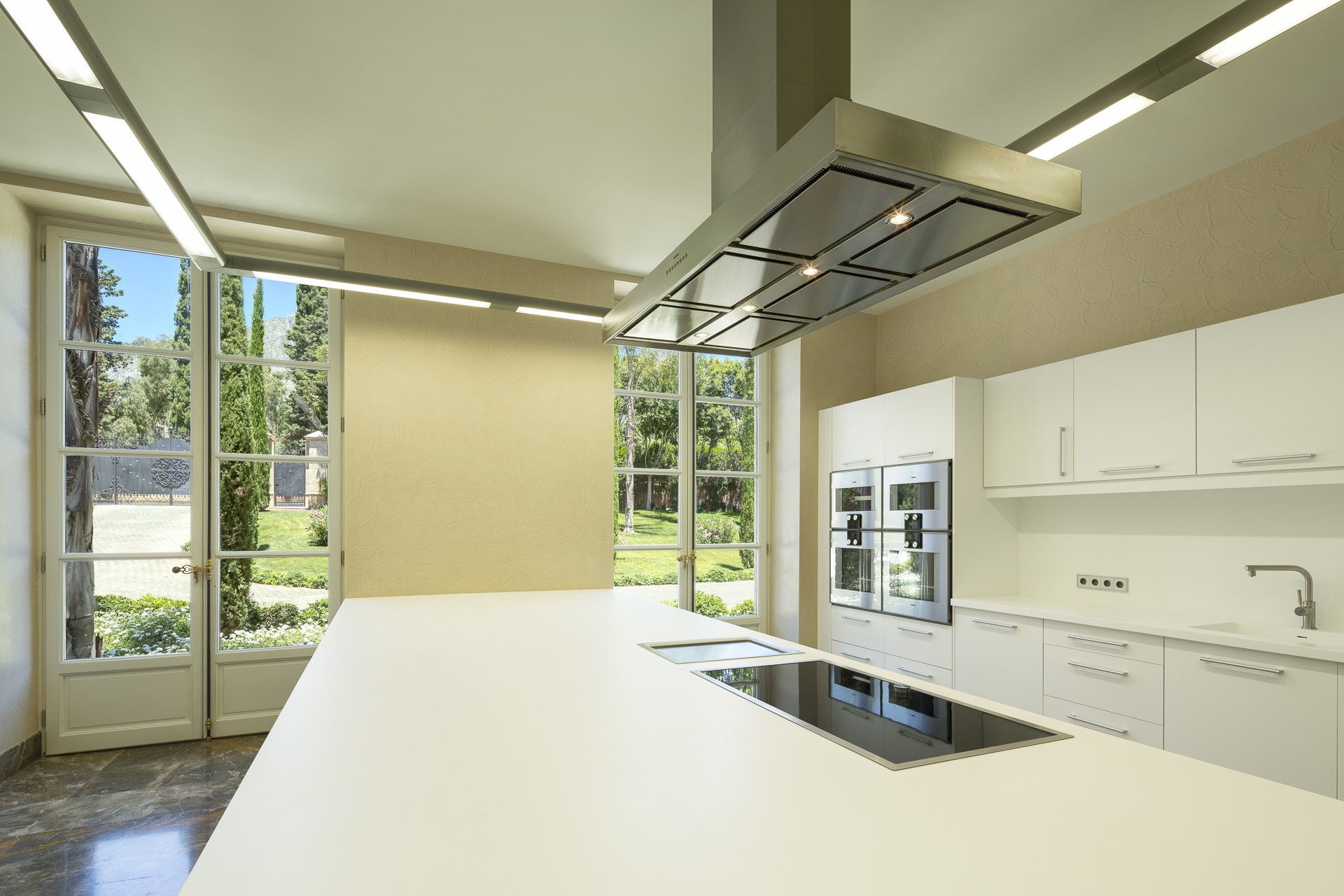 Opulent 8 bedroom villa in Rocio de Nagüeles, Marbella Golden Mile