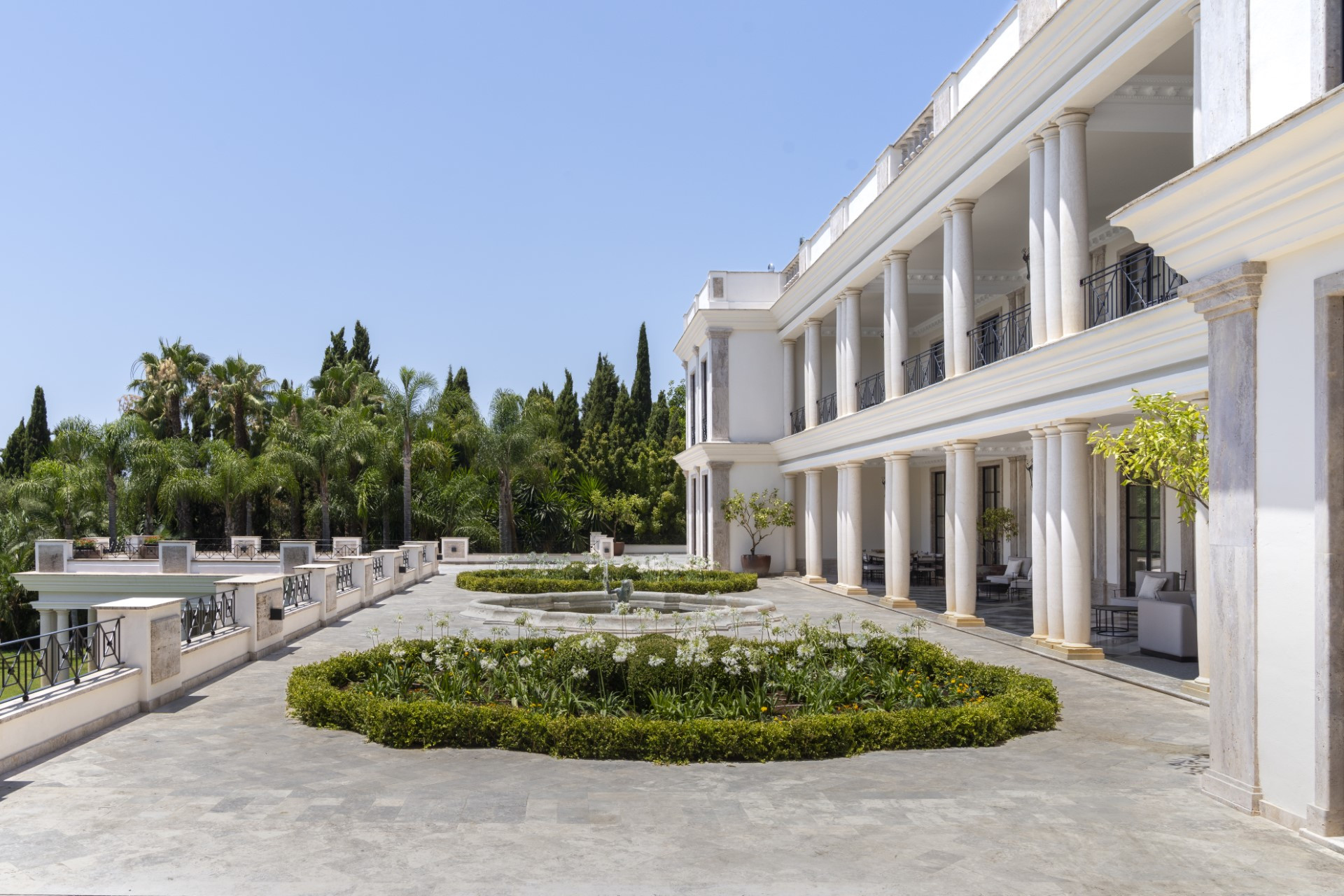 Oppulento villa de 8 dormitorios en Rocio de Nagüeles, Marbella Milla de Oro