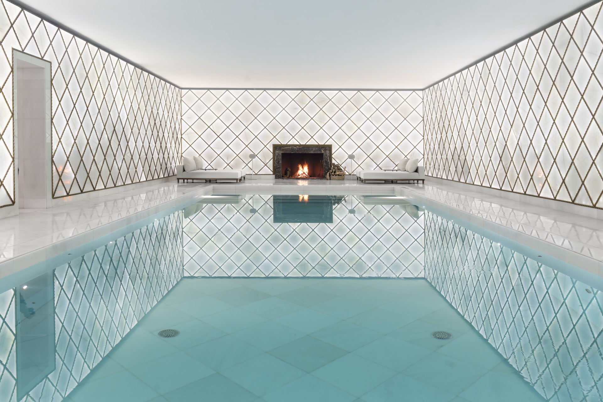 Oppulento villa de 8 dormitorios en Rocio de Nagüeles, Marbella Milla de Oro