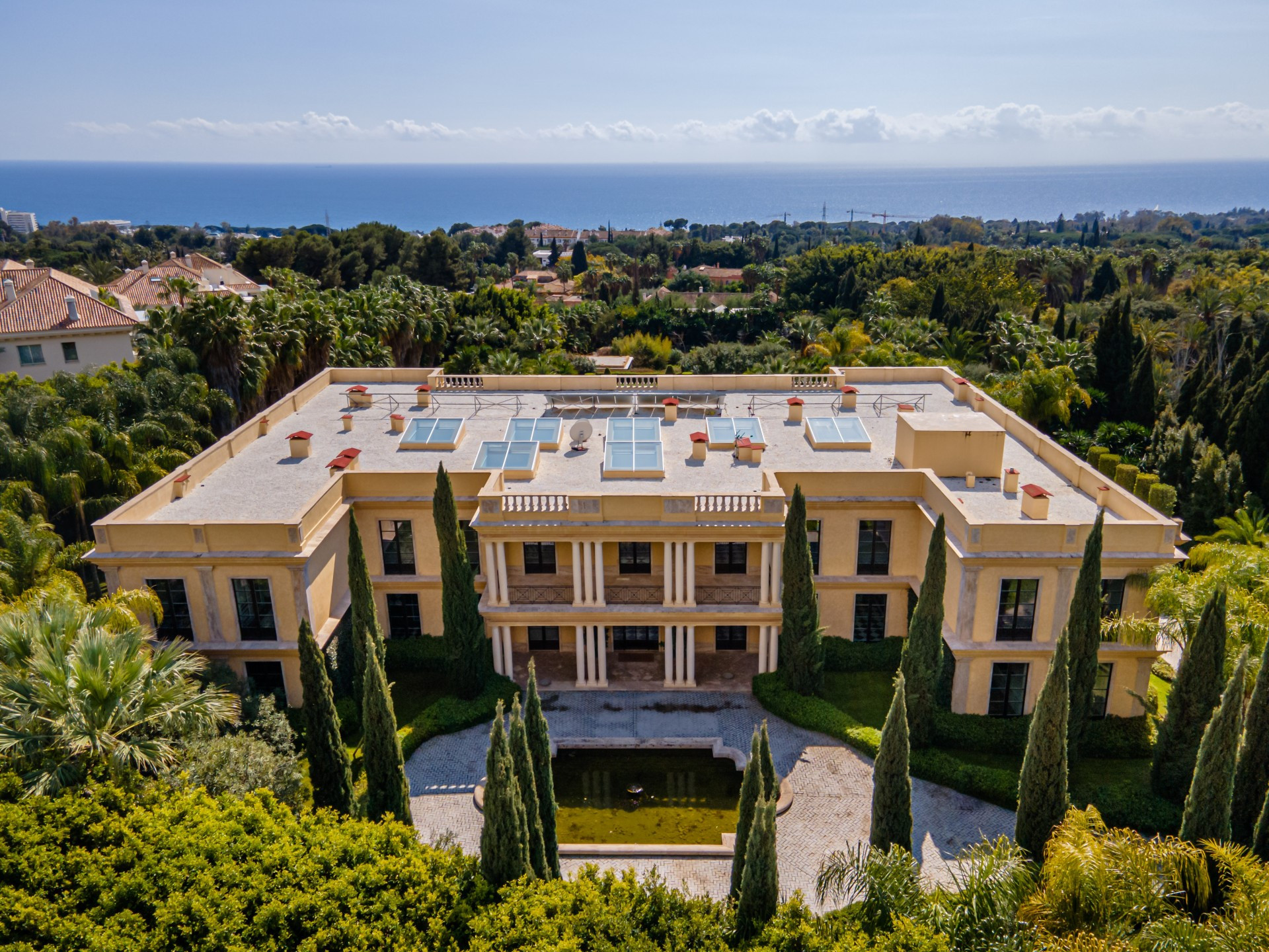 Opulent 8 bedroom villa in Rocio de Nagüeles, Marbella Golden Mile