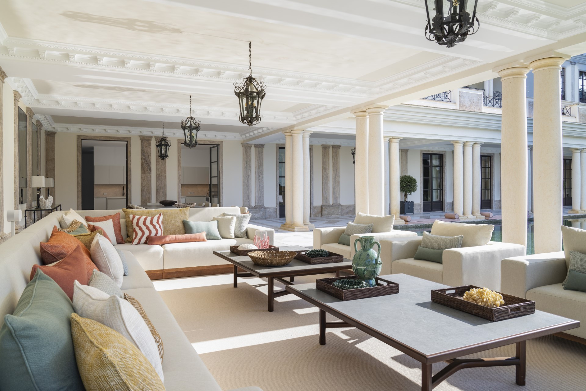 Oppulento villa de 8 dormitorios en Rocio de Nagüeles, Marbella Milla de Oro