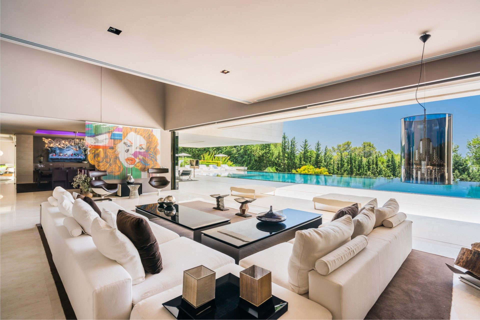 Breathtaking cutting edge design, modern villa in Cascada de Camojan