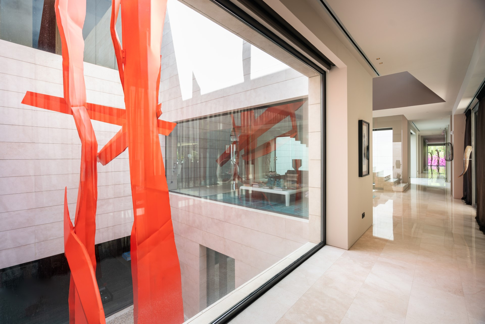 Breathtaking cutting edge design, modern villa in Cascada de Camojan