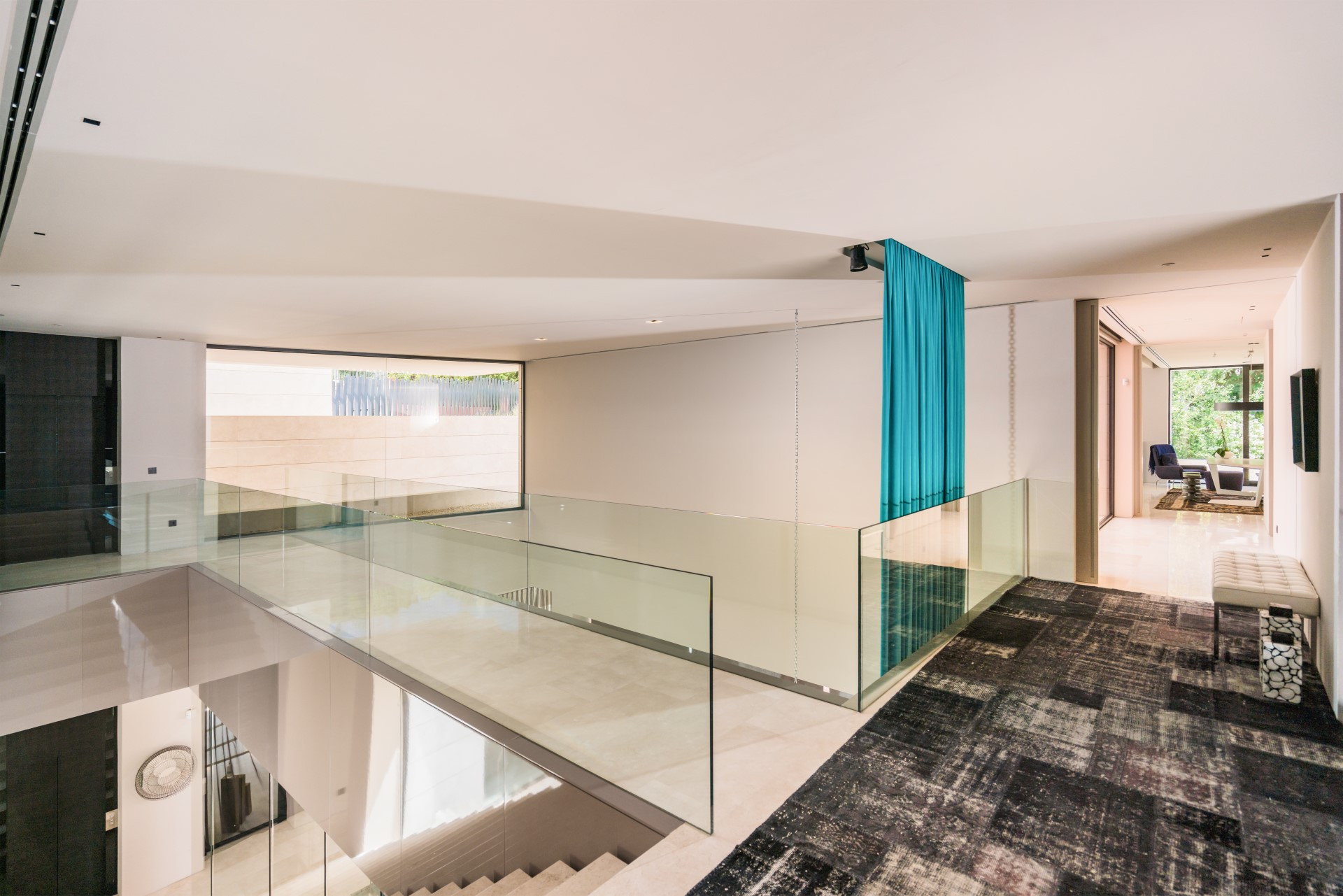 Breathtaking cutting edge design, modern villa in Cascada de Camojan
