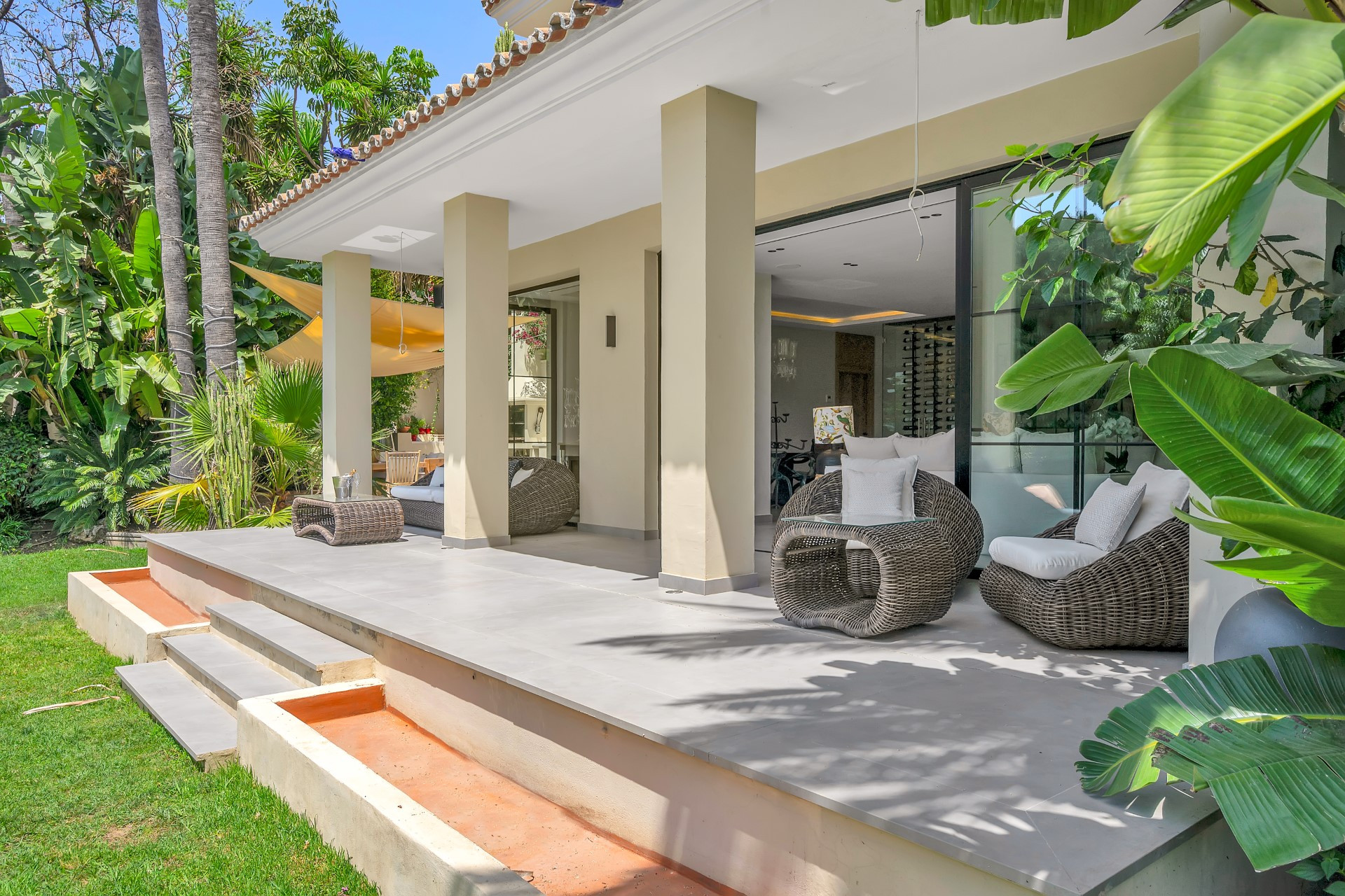Elegan 4 bedroom villa in Xarblanca, Marbella