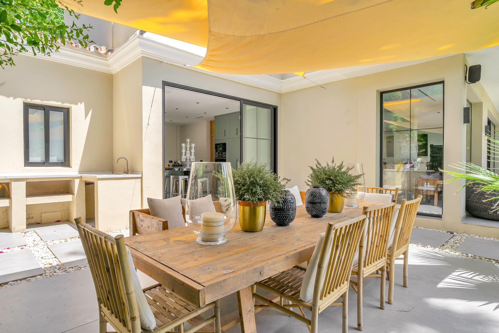 Elegan 4 bedroom villa in Xarblanca, Marbella