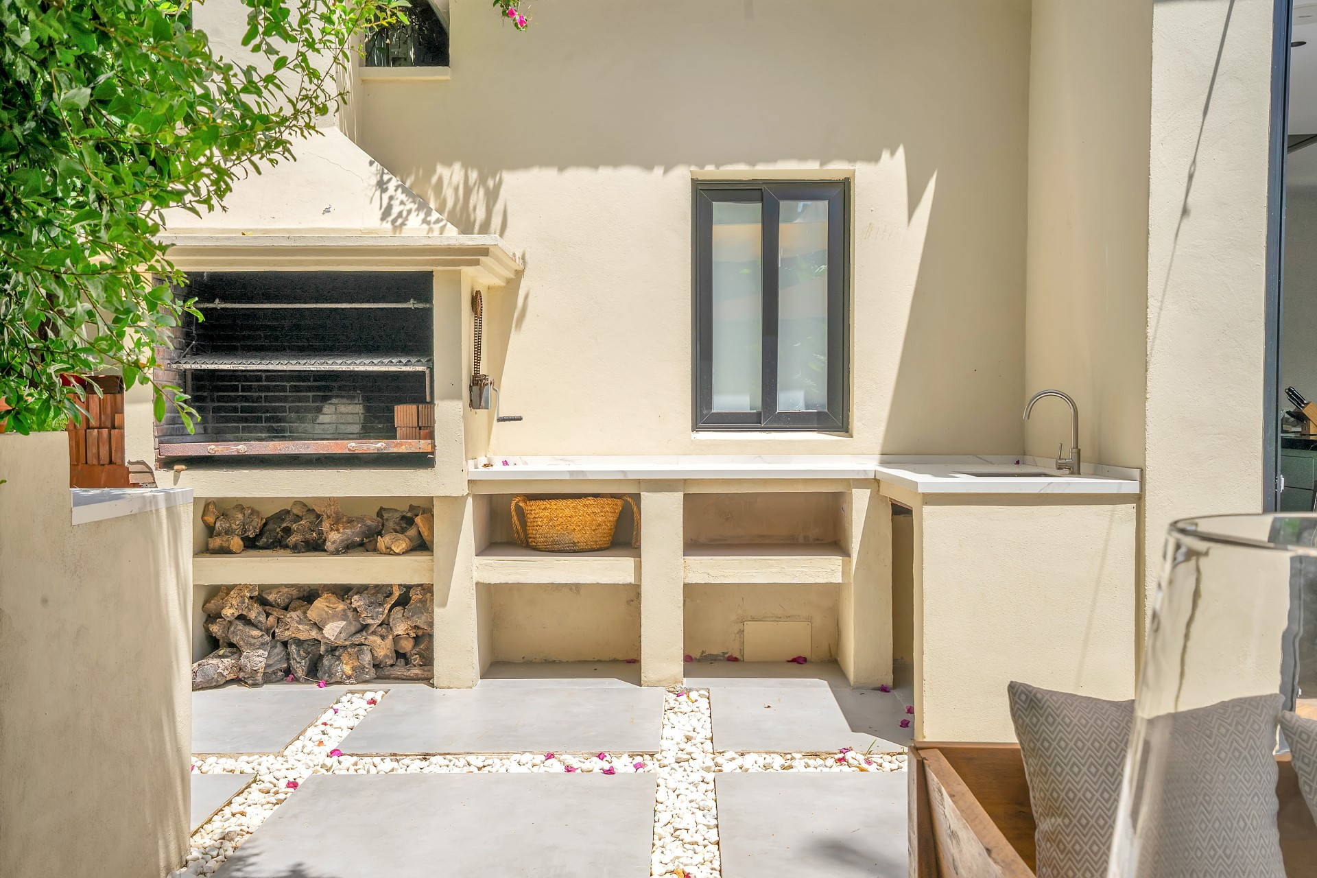 Elegan 4 bedroom villa in Xarblanca, Marbella