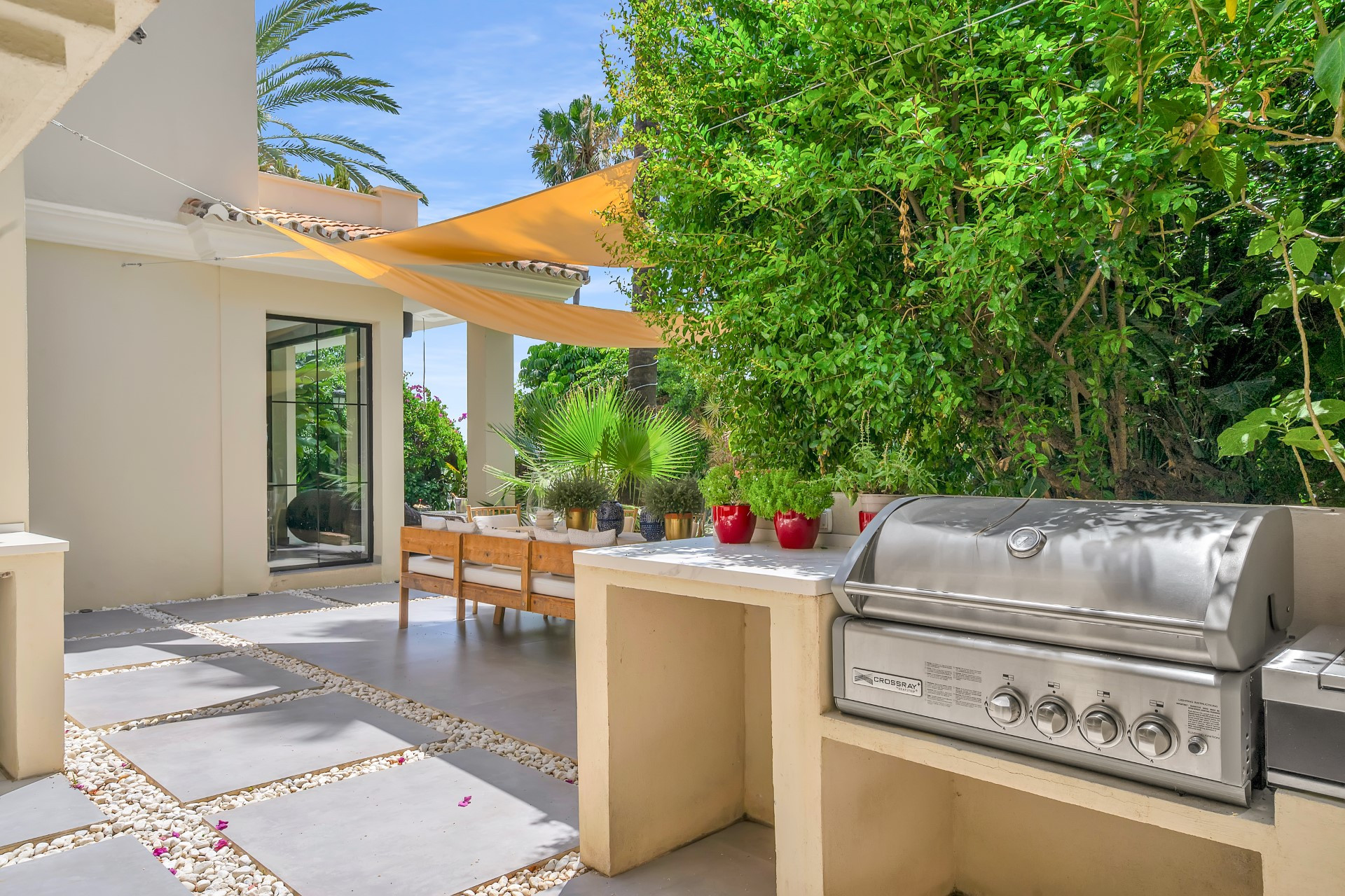 Elegan 4 bedroom villa in Xarblanca, Marbella