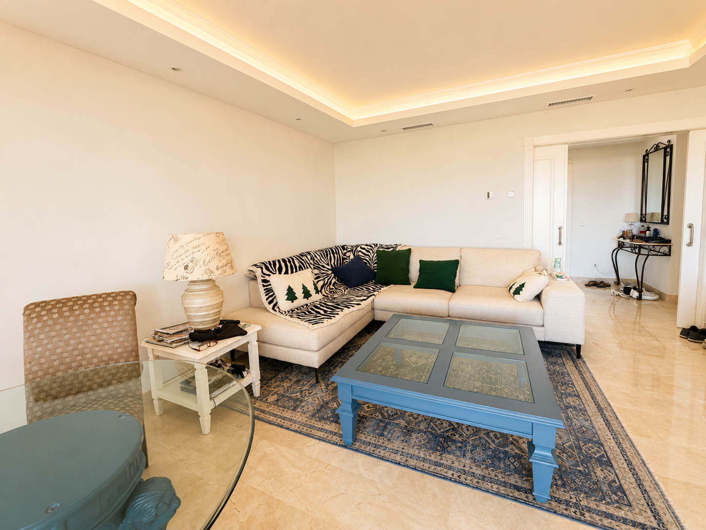 Apartamento de lujo con vistas panorámicas en La Corniche, Nueva Andalucia