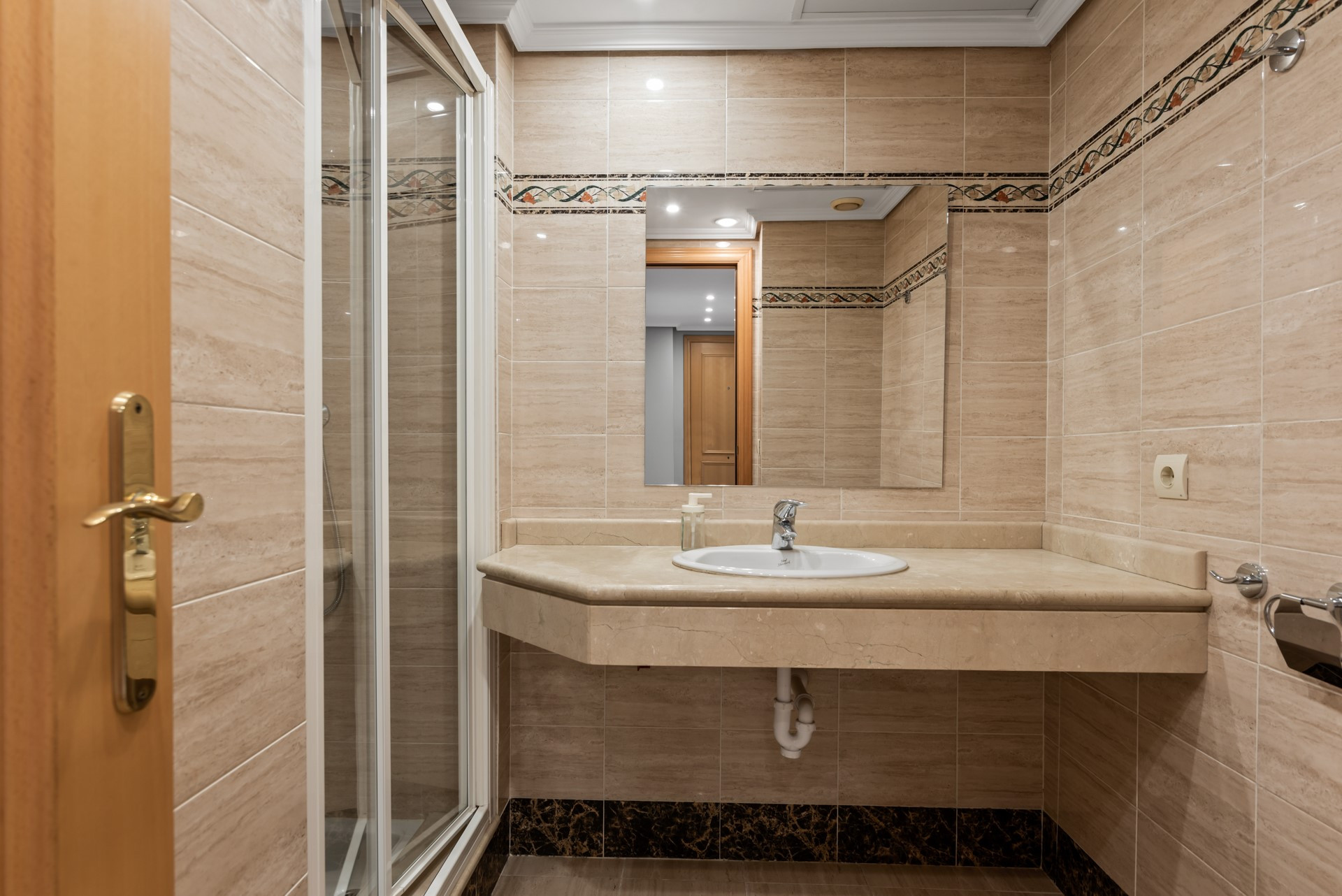 Spacious Townhouse in Selwo Hills, Estepona