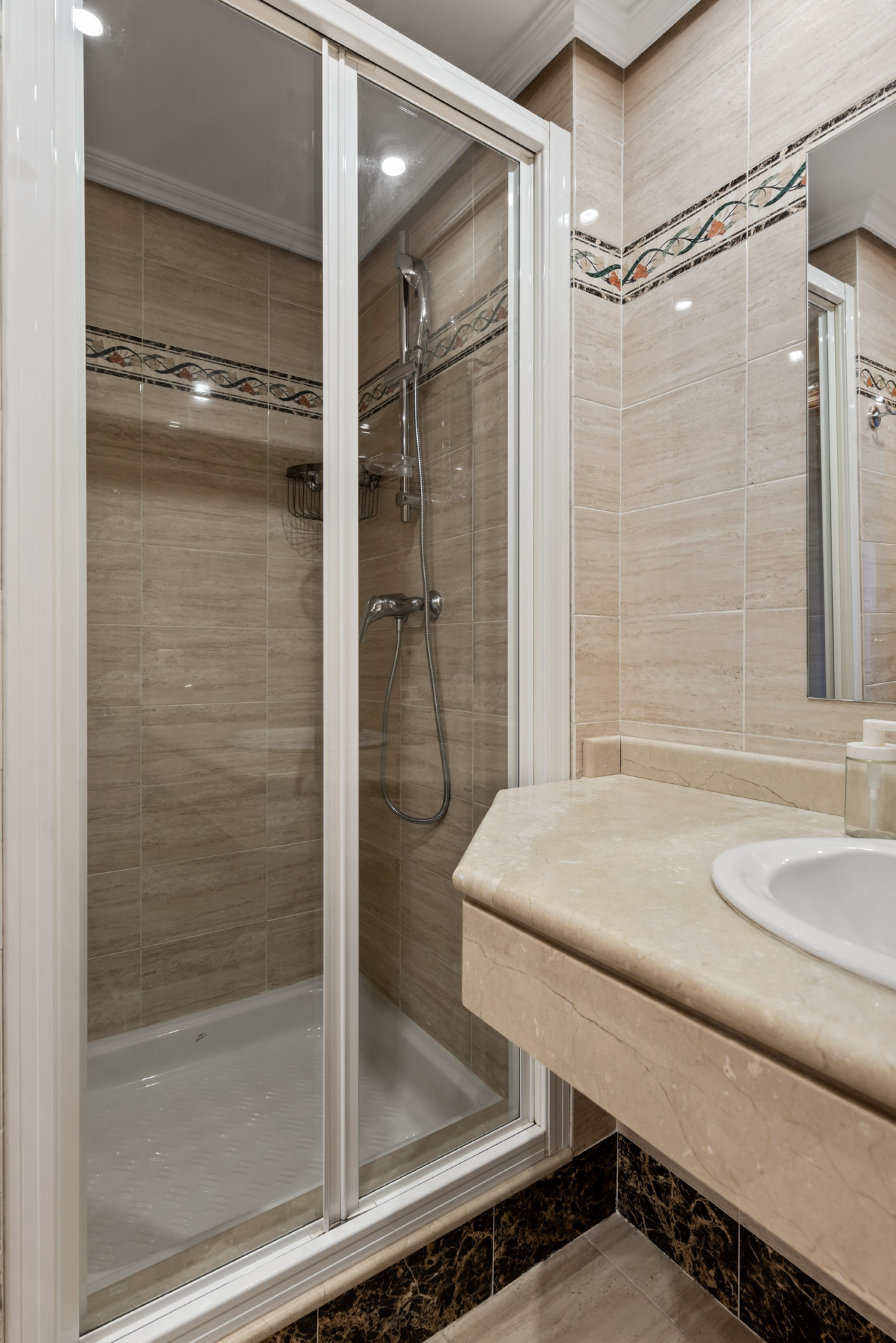 Spacious Townhouse in Selwo Hills, Estepona