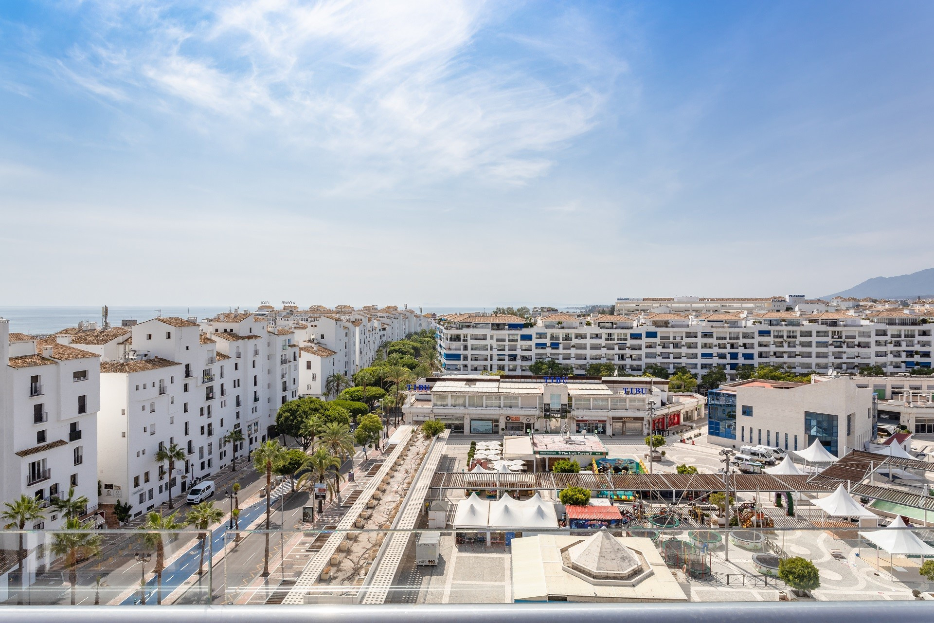 Ático con vistas panorámicas en Marina Banús, Marbella