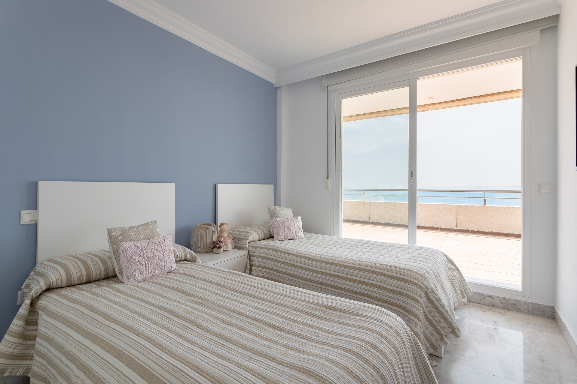 Ático con vistas panorámicas en Marina Banús, Marbella