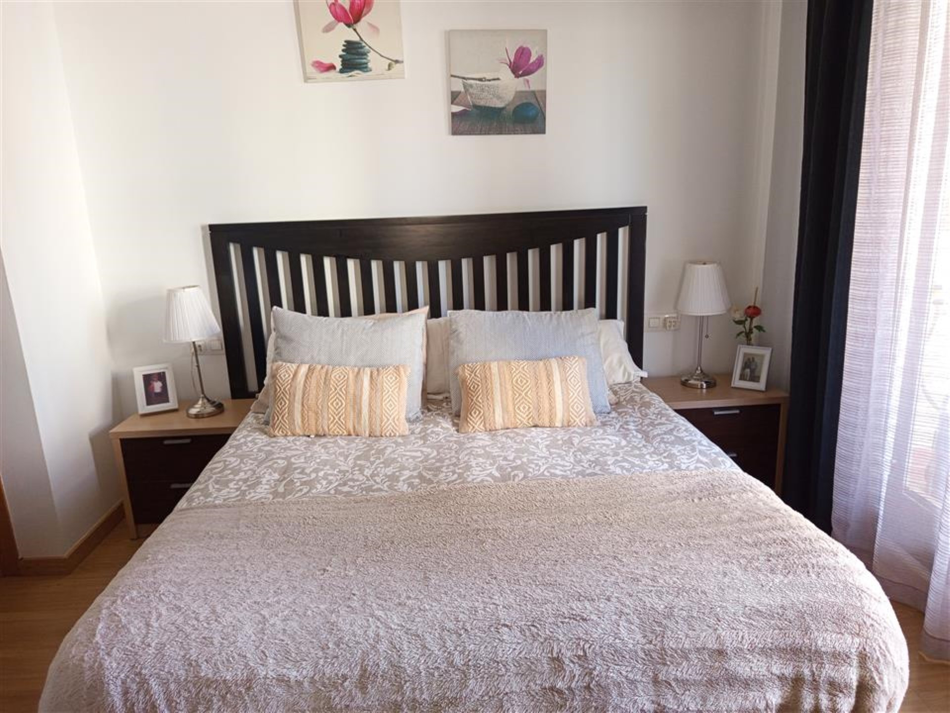 Contemporary apartment with expansive terrace in Selwo.