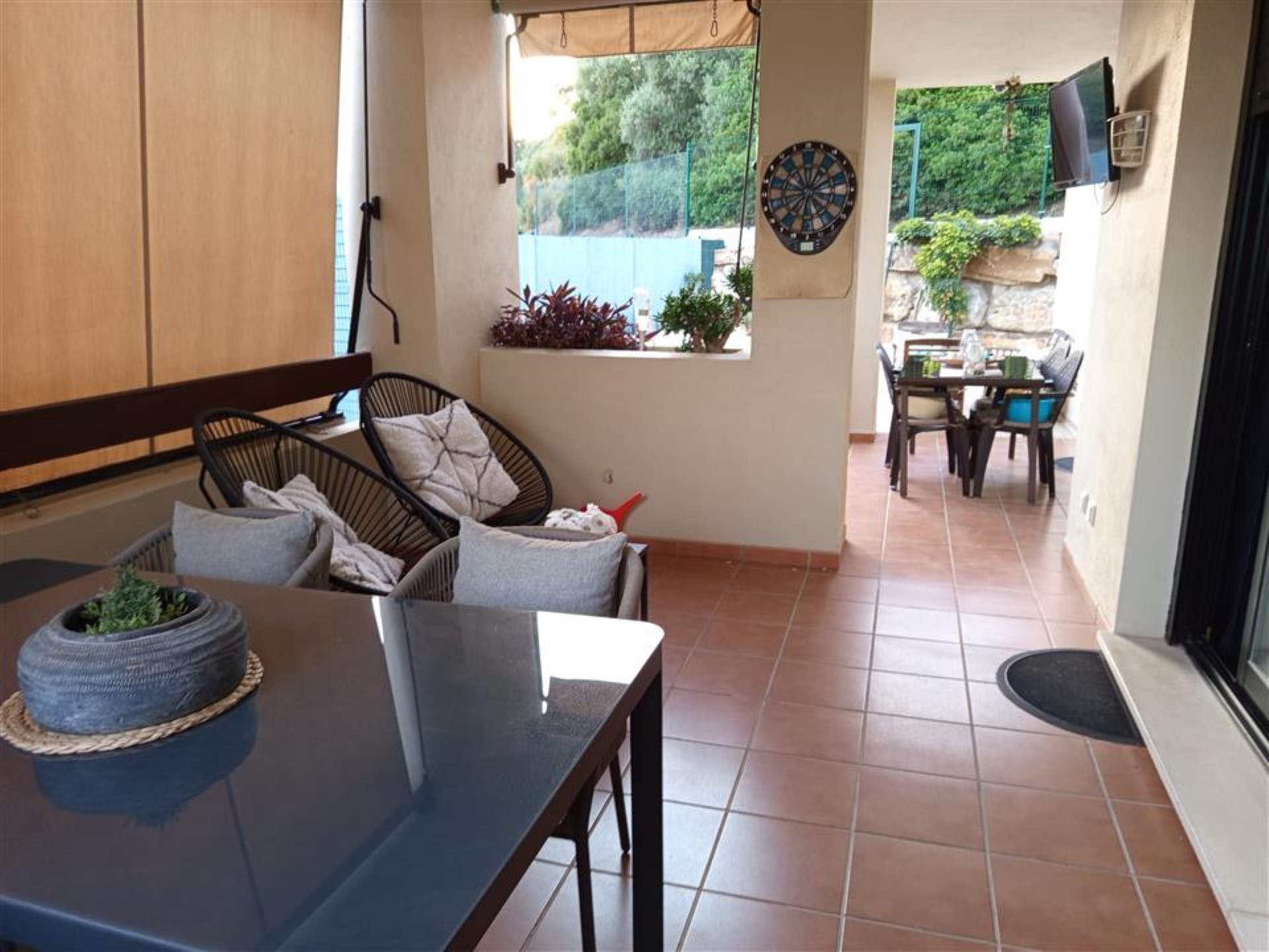 Contemporary apartment with expansive terrace in Selwo.