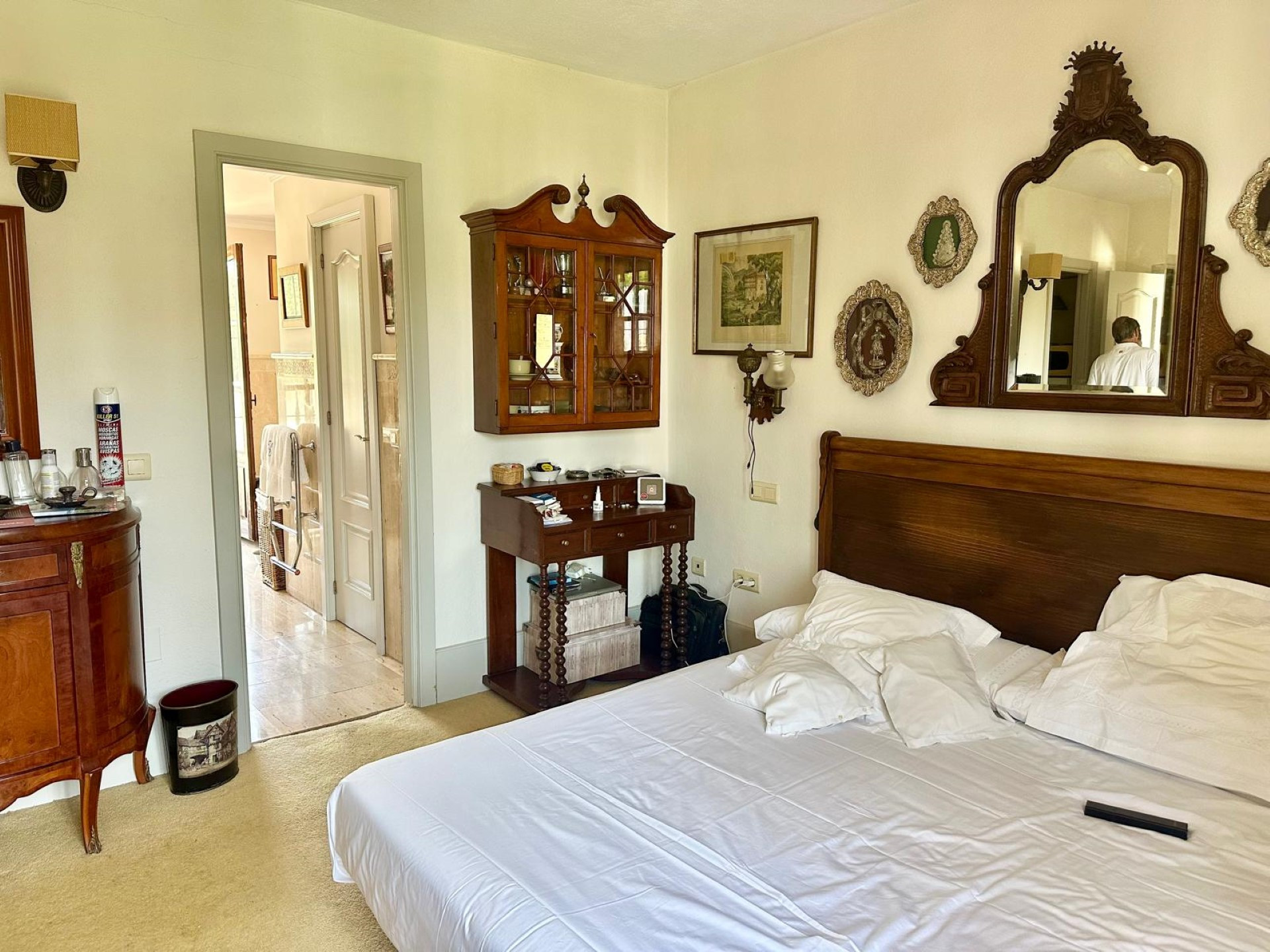 Exceptional frontline golf 5-bedroom villa in Guadalmina Alta