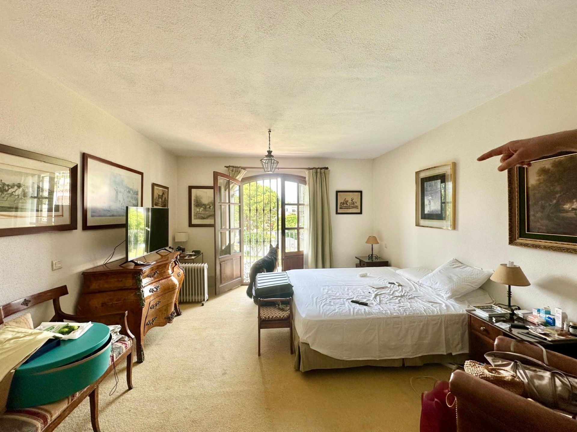 Exceptional frontline golf 5-bedroom villa in Guadalmina Alta