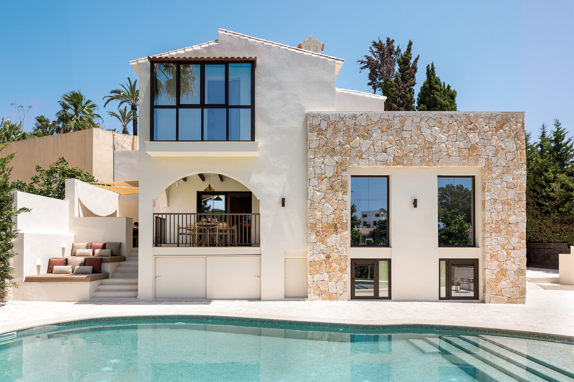 Luxurious 6-bedroom villa in Nueva Andalucia, Marbella