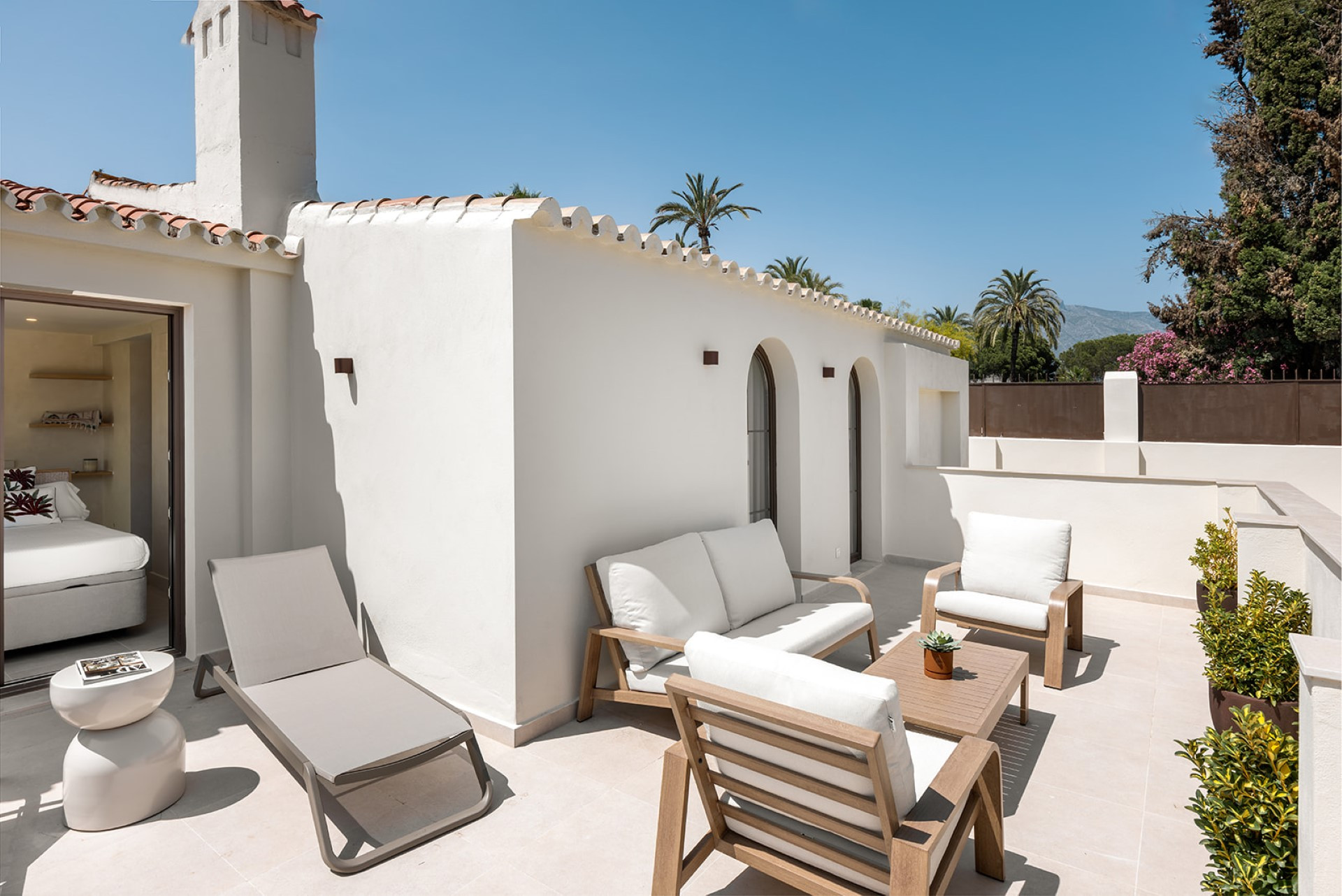Luxurious 6-bedroom villa in Nueva Andalucia, Marbella