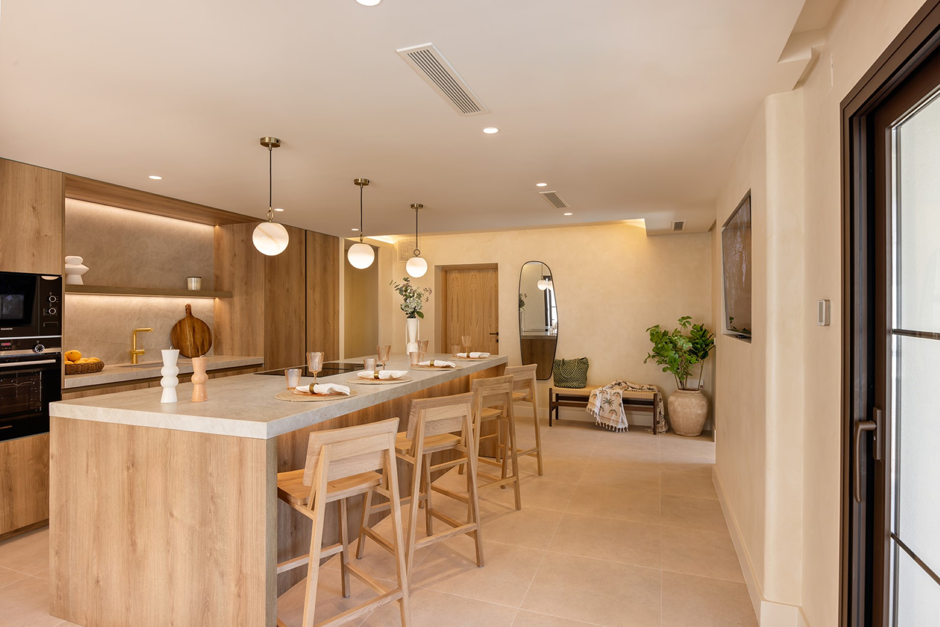 Luxurious 6-bedroom villa in Nueva Andalucia, Marbella