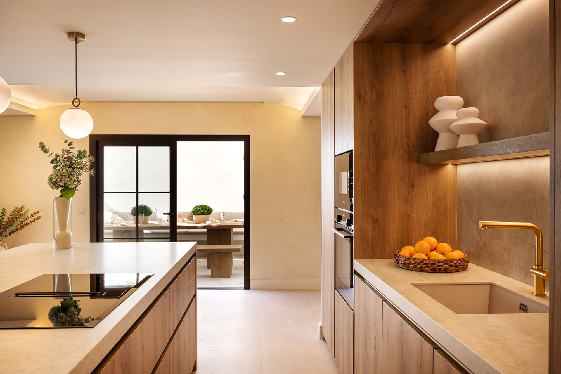 Luxurious 6-bedroom villa in Nueva Andalucia, Marbella