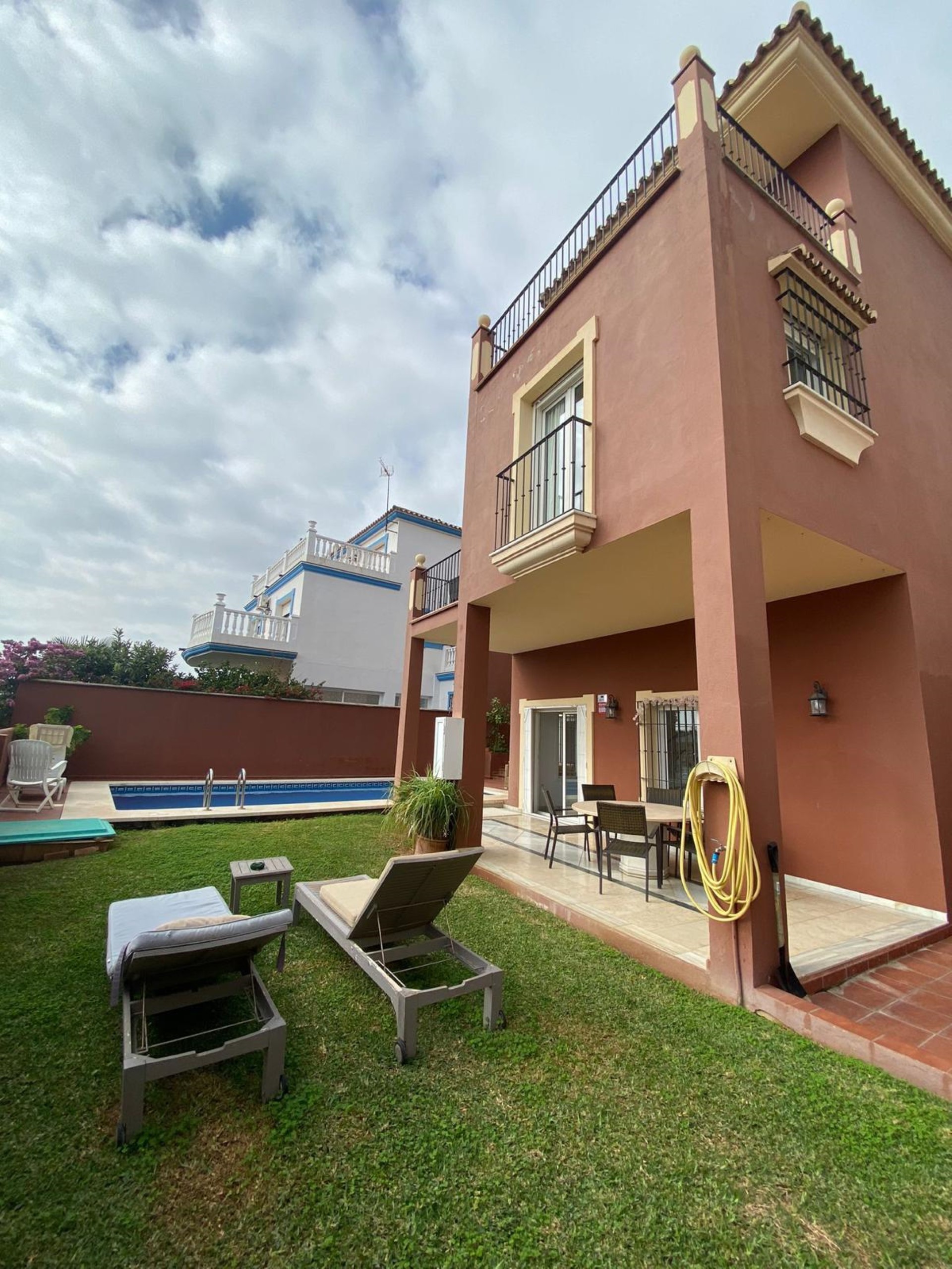 Traditional family villa in El Gamonal, San Pedro de Alcantara