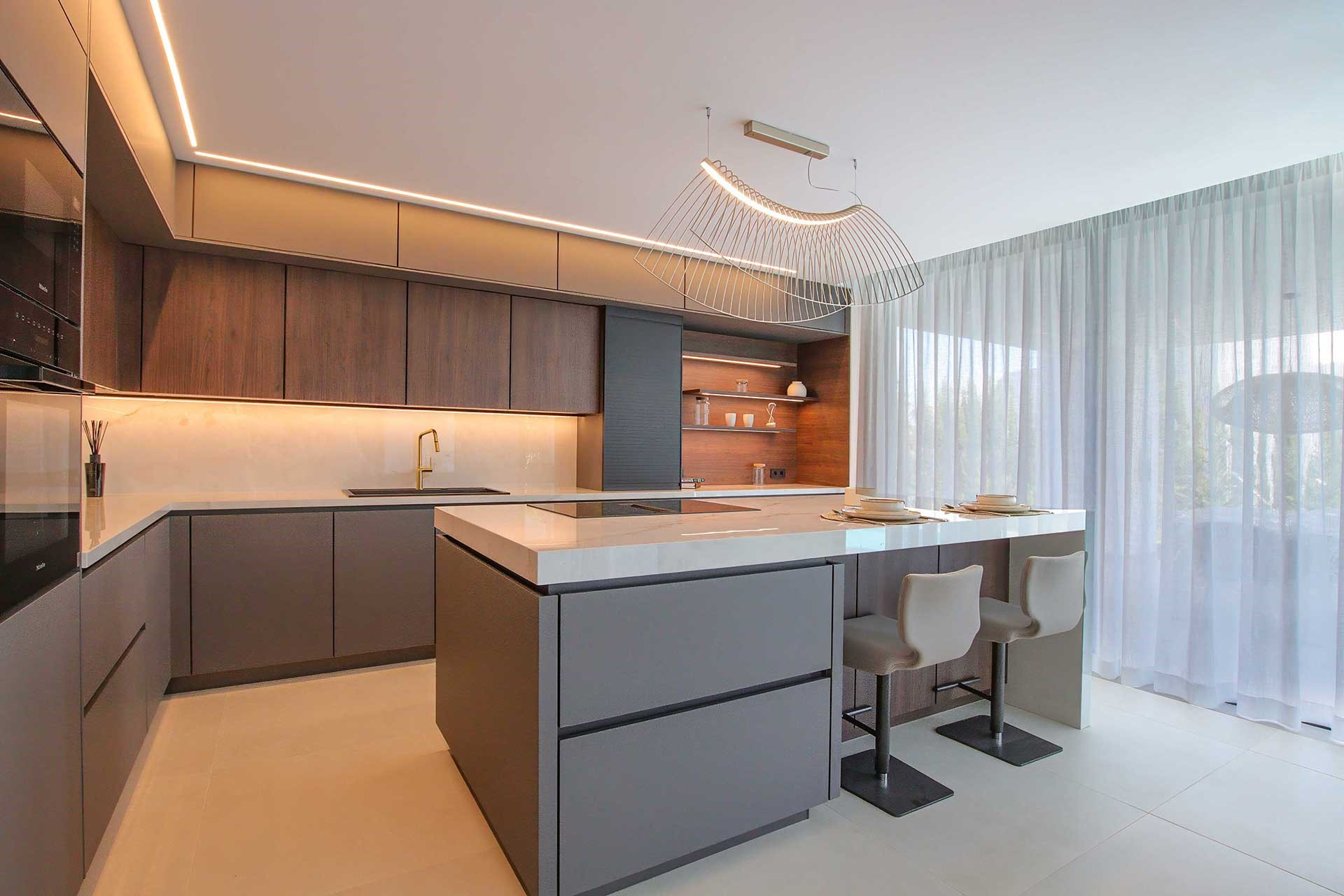 Impressive brand new 4 bedroom villa with infinity pool in Valle Romano, Estepona