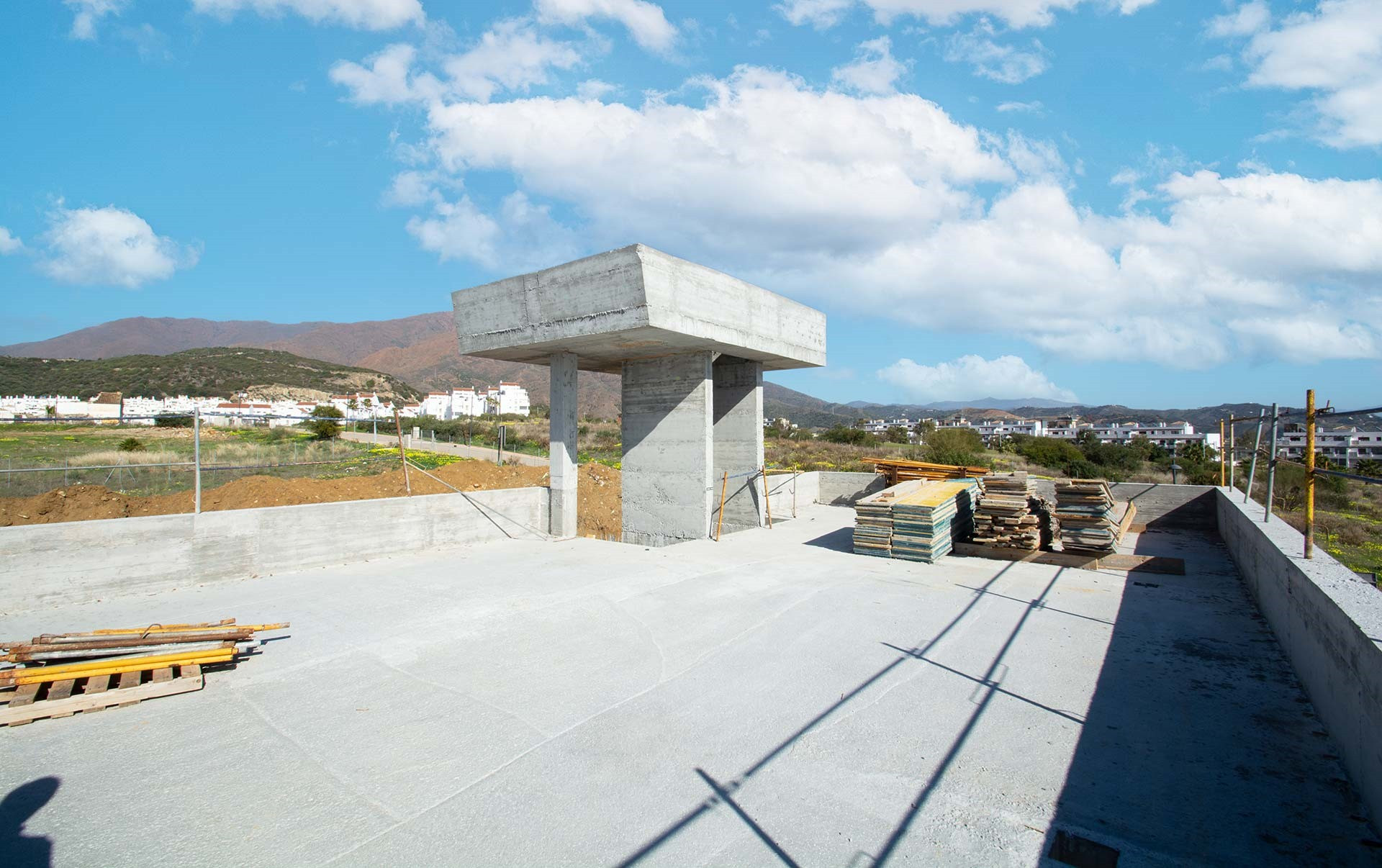 Impresionante villa de 4 dormitorios con piscina infinity en Valle Romano, Estepona