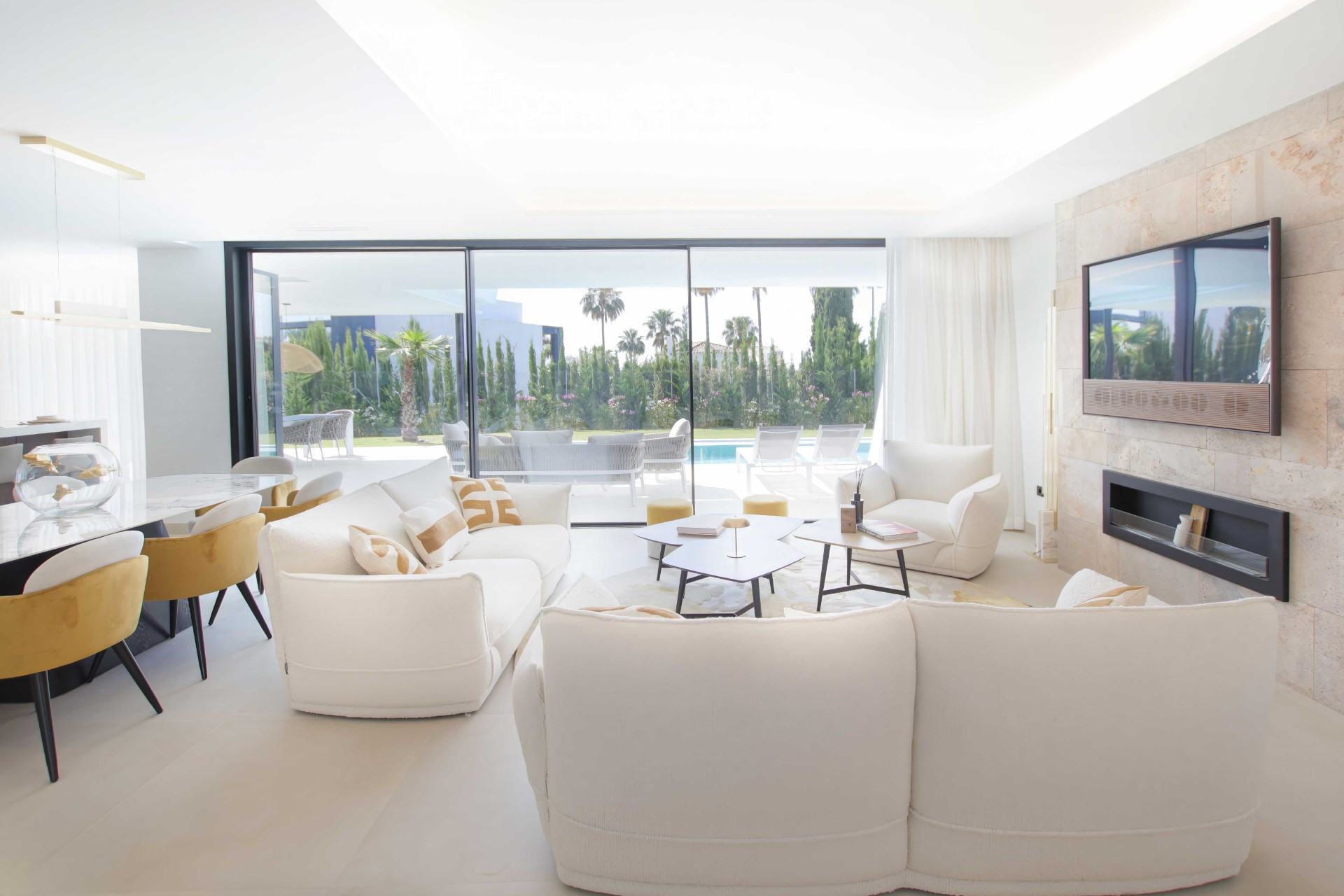 Impressive brand new 4 bedroom villa with infinity pool in Valle Romano, Estepona