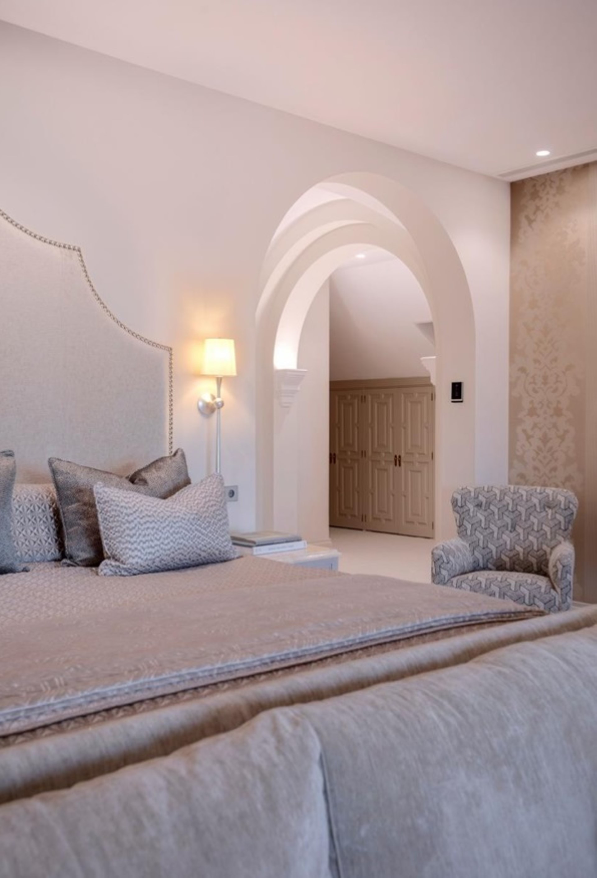 A spectacular frontline beach villa located on Marbellas Golden Mile