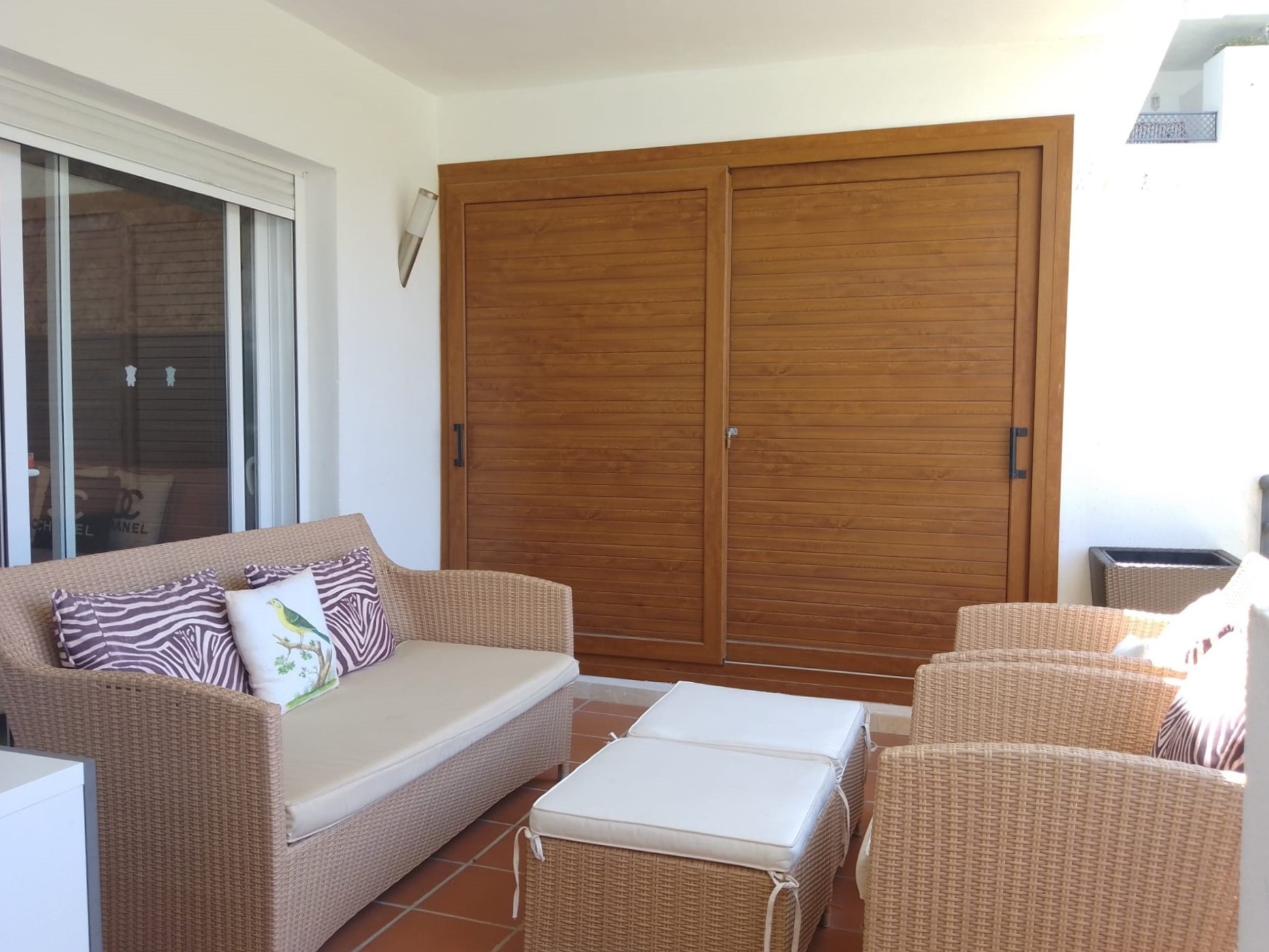 Apartamento de planta baja de 2 dormitorios junto a la playa en Terrazas de Banús, Puerto Banús