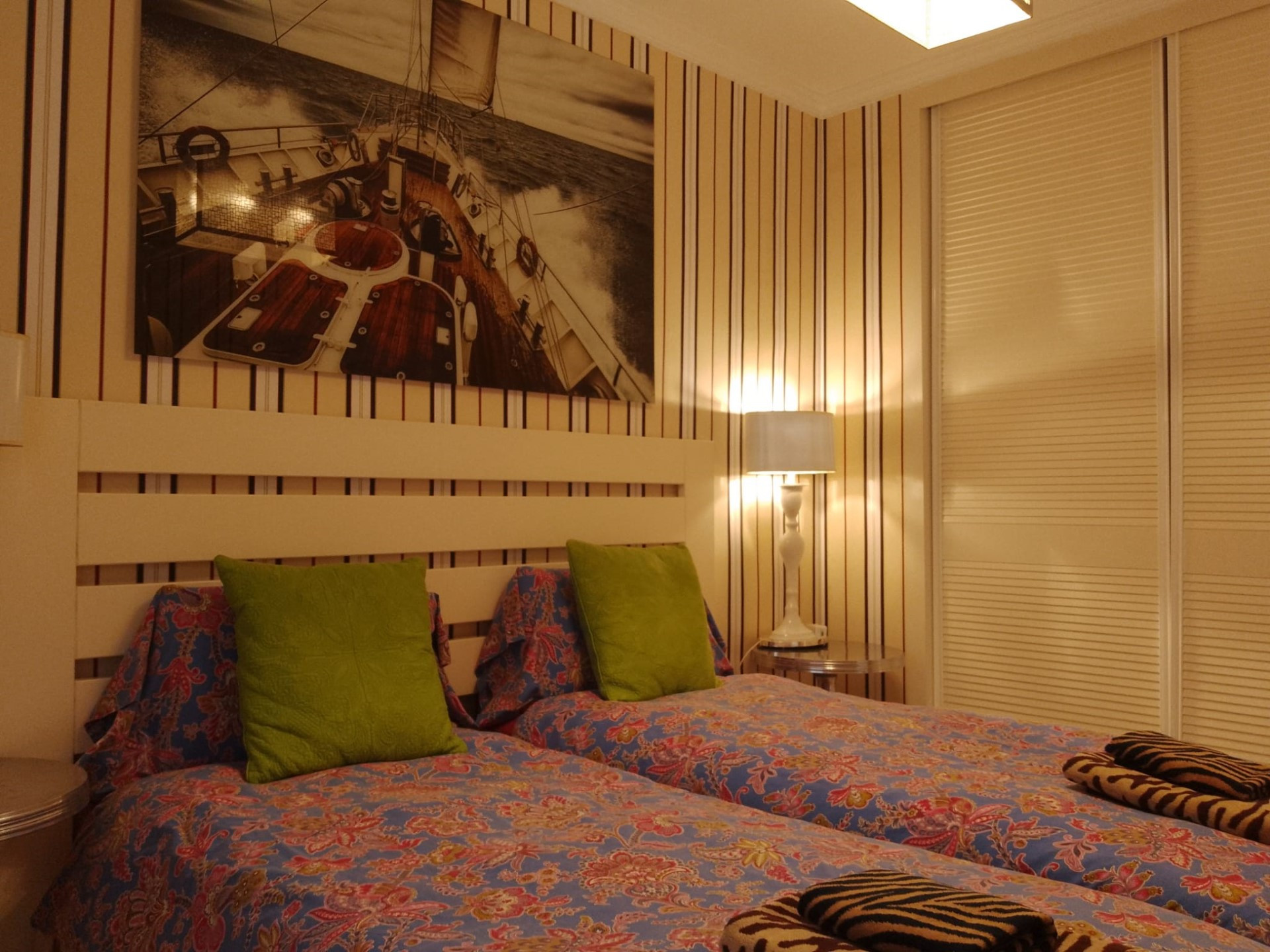 Apartamento de planta baja de 2 dormitorios junto a la playa en Terrazas de Banús, Puerto Banús