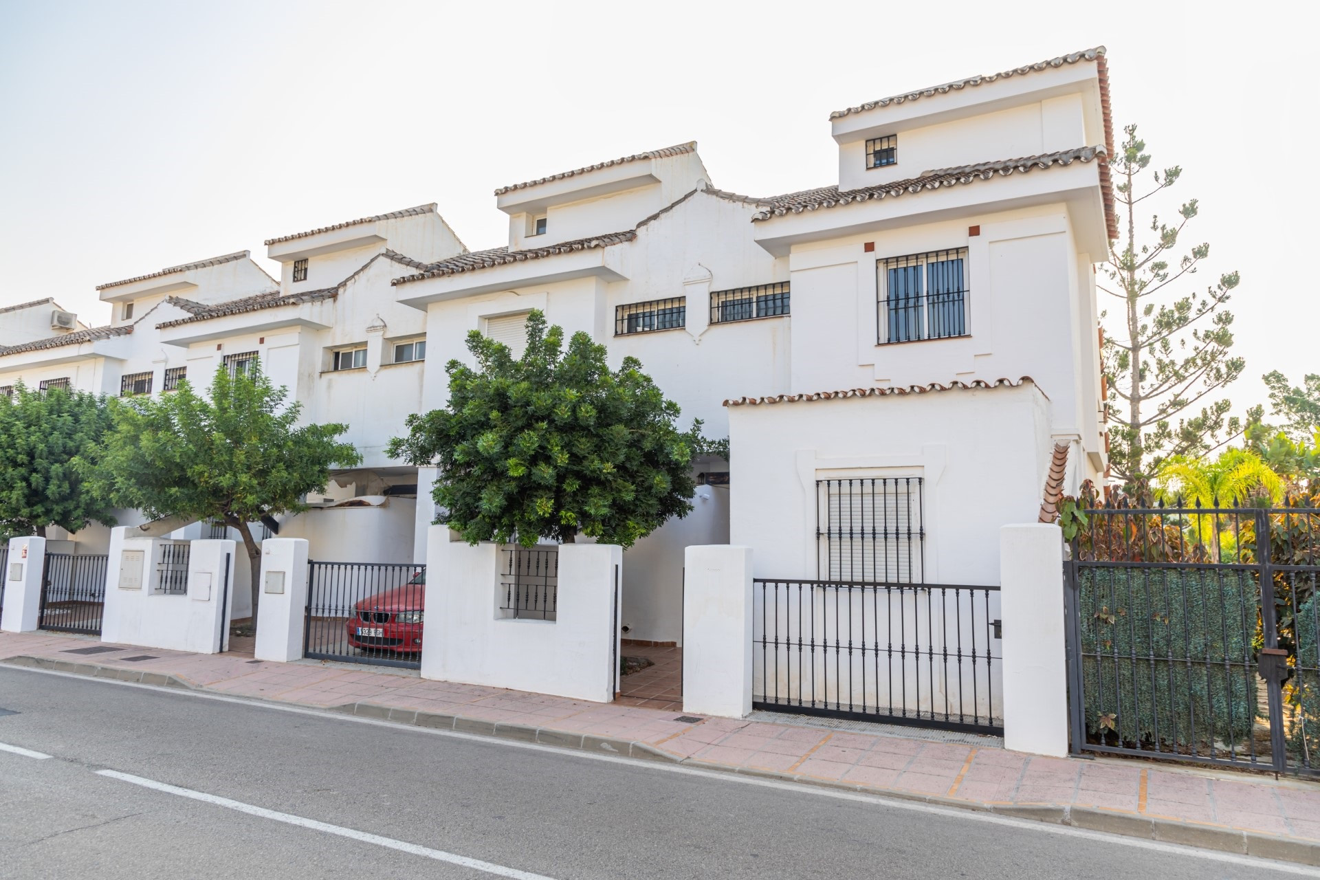 Encantadora casa adosada en Los Naranjos de Marbella, Nueva Andalucia