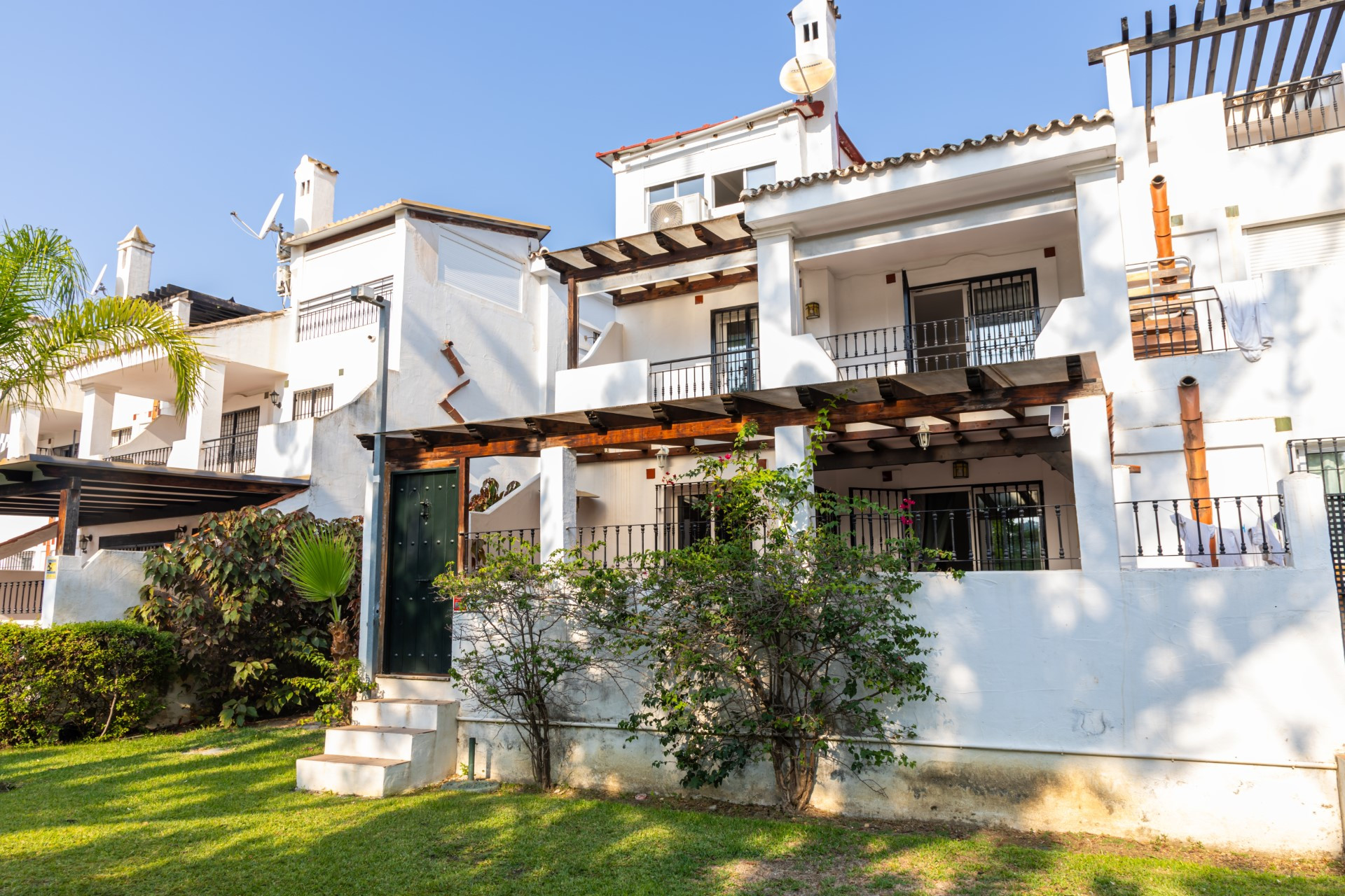 Encantadora casa adosada en Los Naranjos de Marbella, Nueva Andalucia