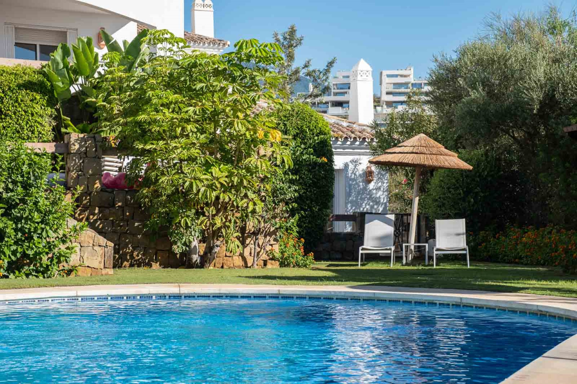 Fully refurbished groundfloor apartment in Aloha Royal, Nueva Andalucia