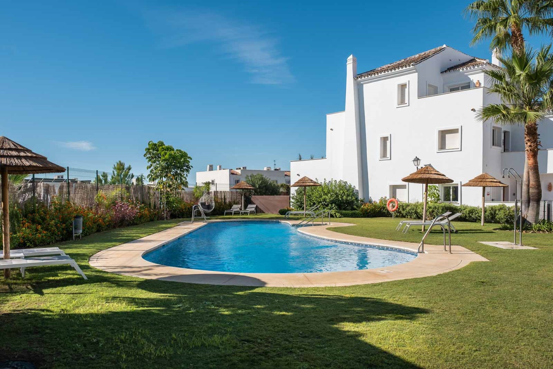 Fully refurbished groundfloor apartment in Aloha Royal, Nueva Andalucia