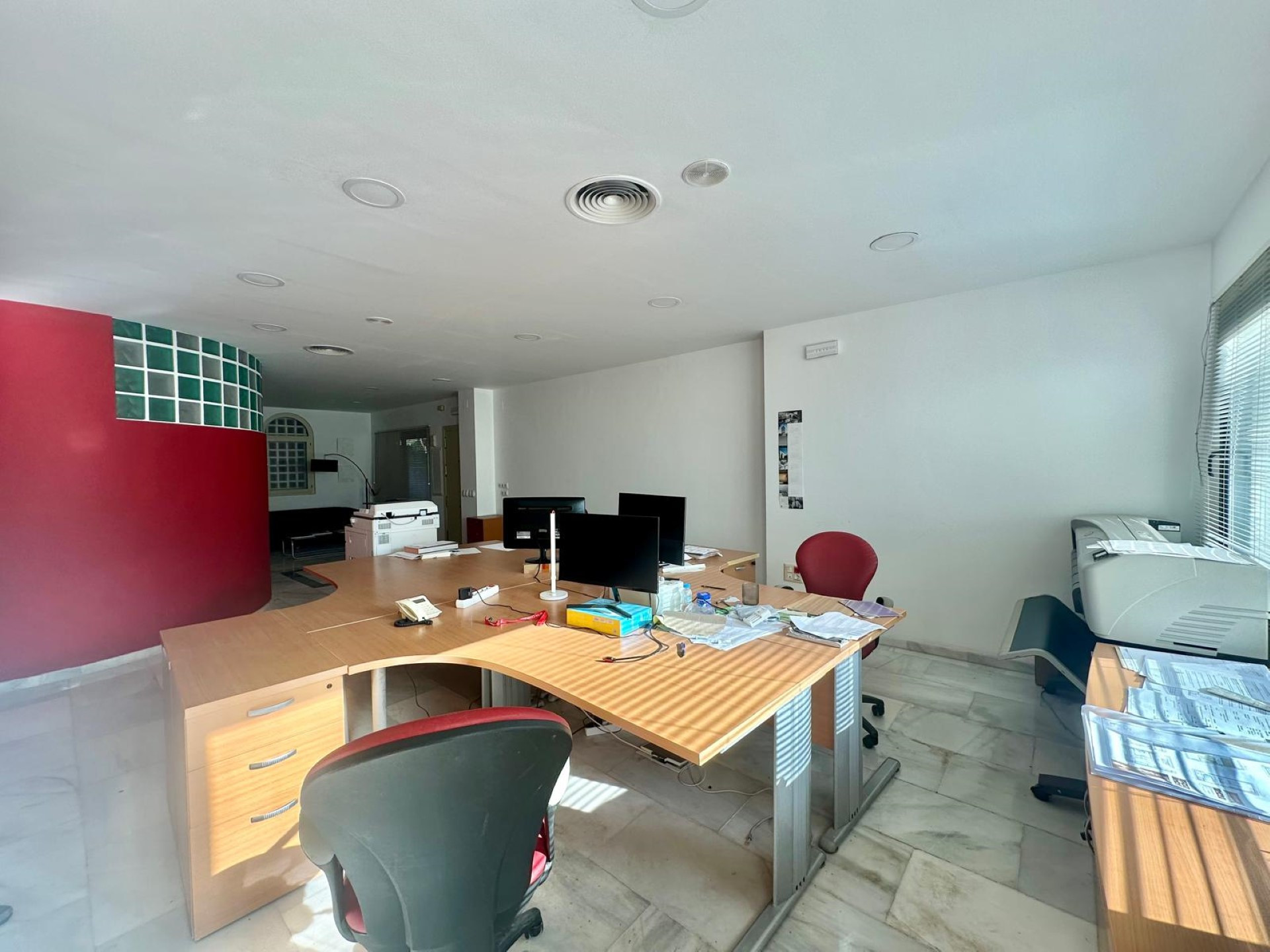 Elegant Commercial Office Space in Playas del Duque, Puerto Banus