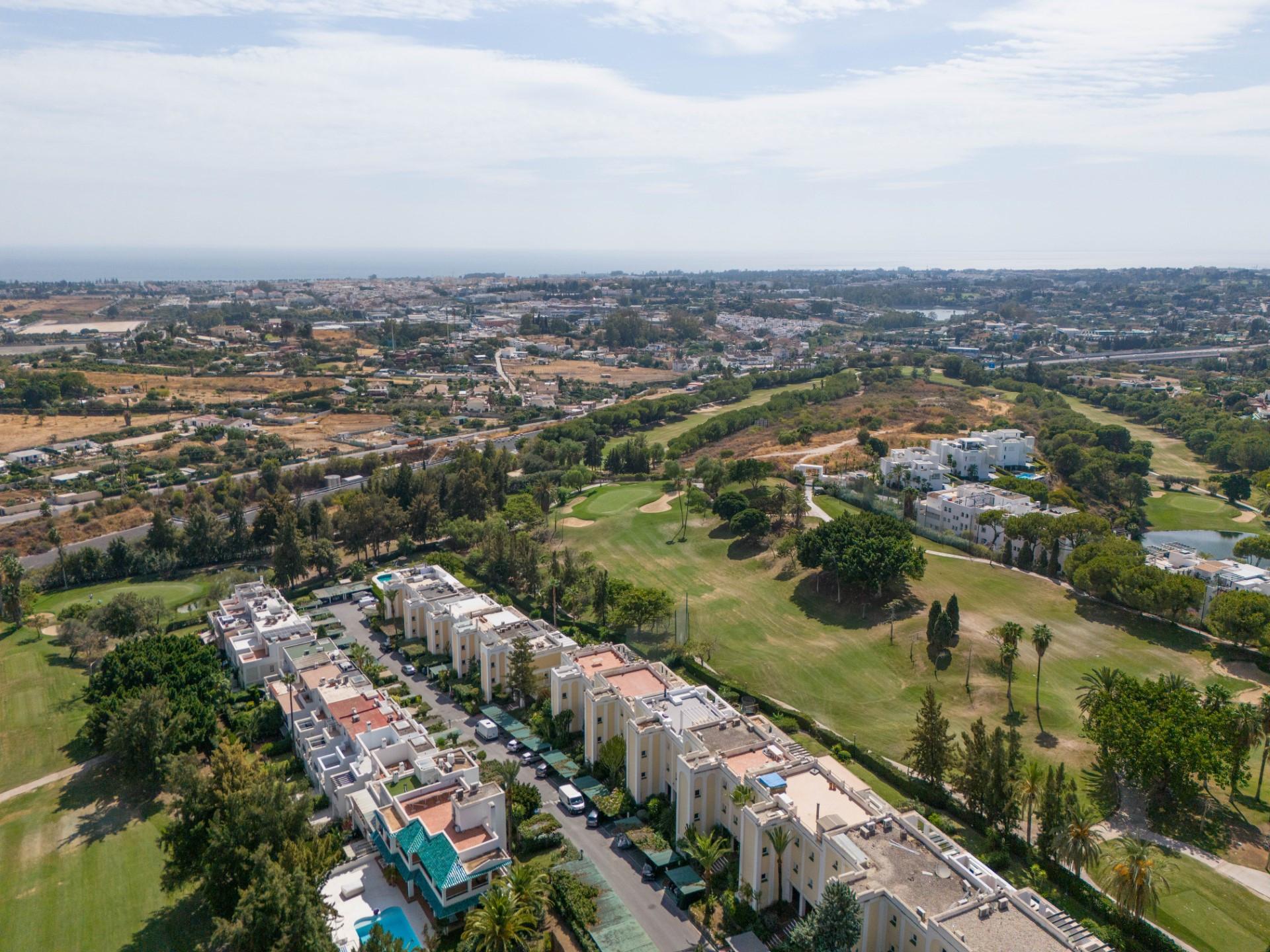 Exquisito apartamento en planta baja en Terrazas de la Quinta, Benahavis