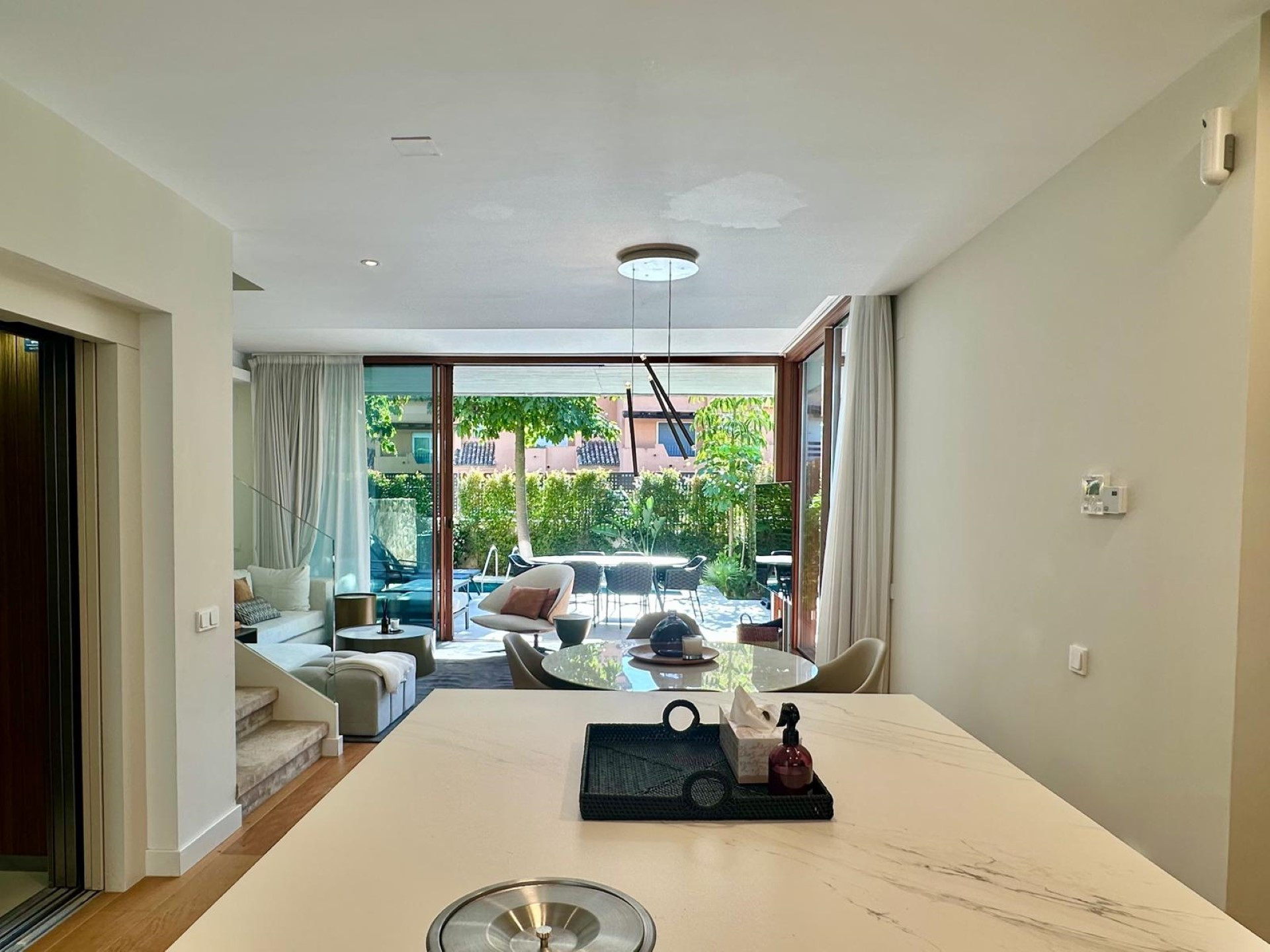 4 bedroom luxury townhouse in The Collection, Puente Romano