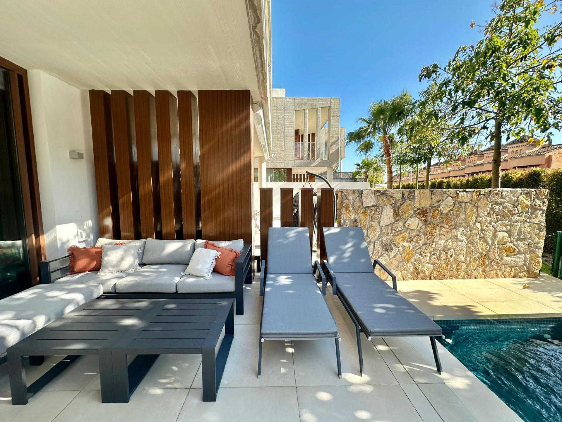 4 bedroom luxury townhouse in The Collection, Puente Romano