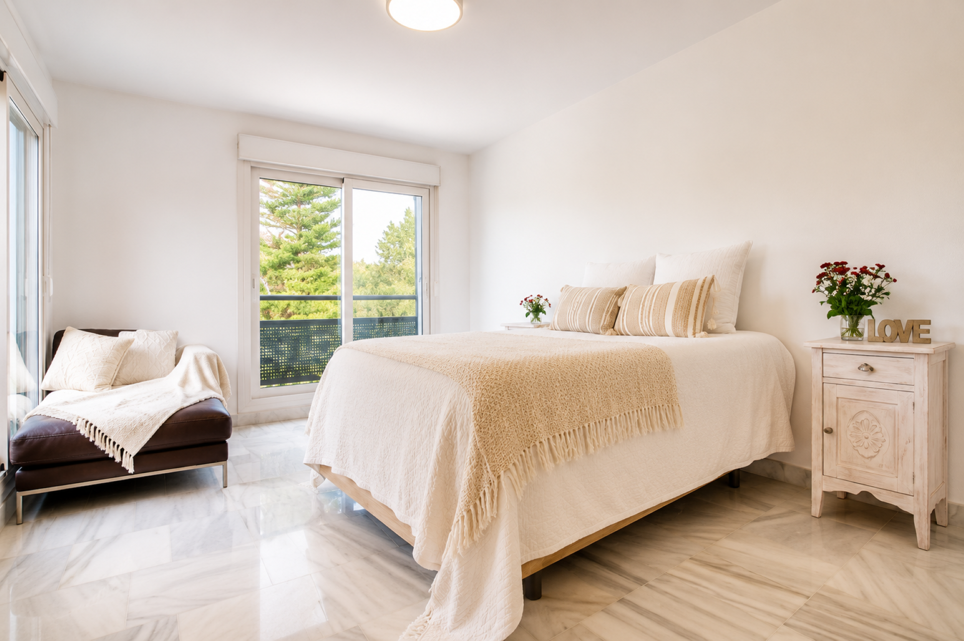 4 bedroom villa in Jardin Botanico, East of Estepona