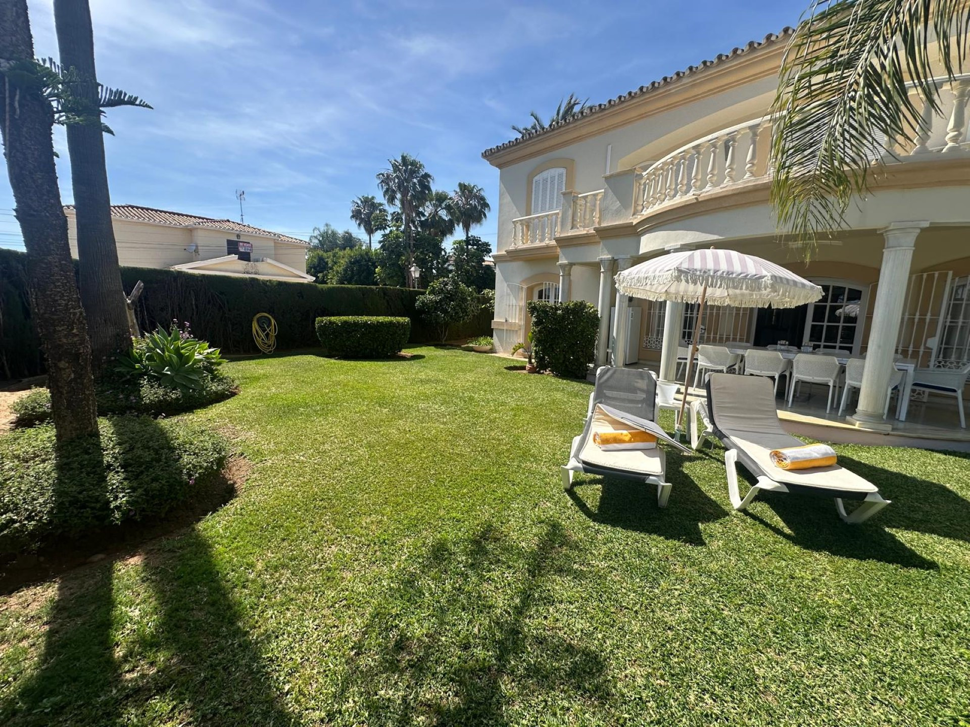Elegant 5 bedroom Villa in Valdeolletas, Marbella town