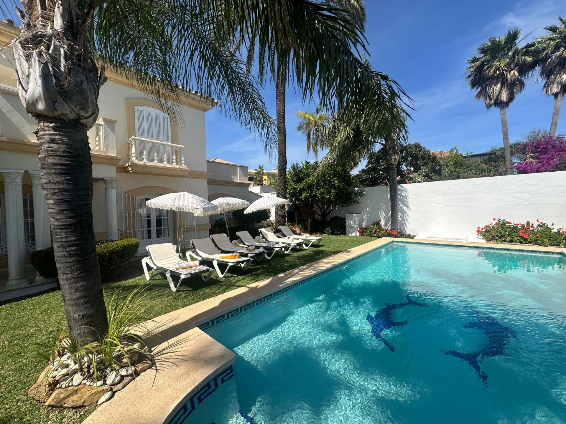 Elegant 5 bedroom Villa in Valdeolletas, Marbella town